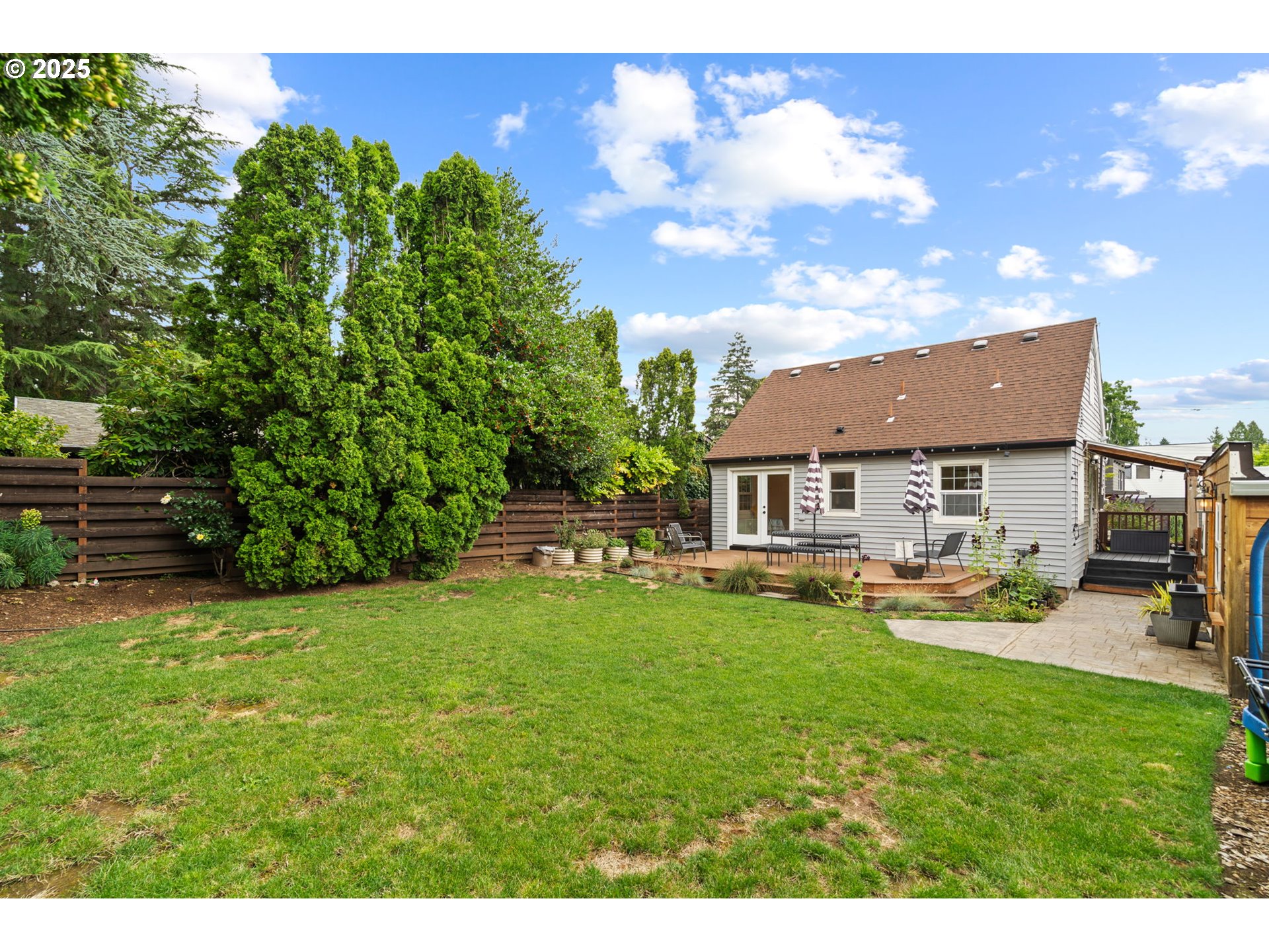 615 NE 61ST PL