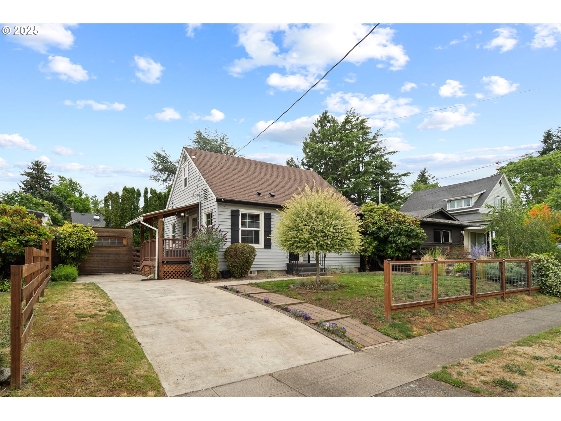 615 NE 61ST PL