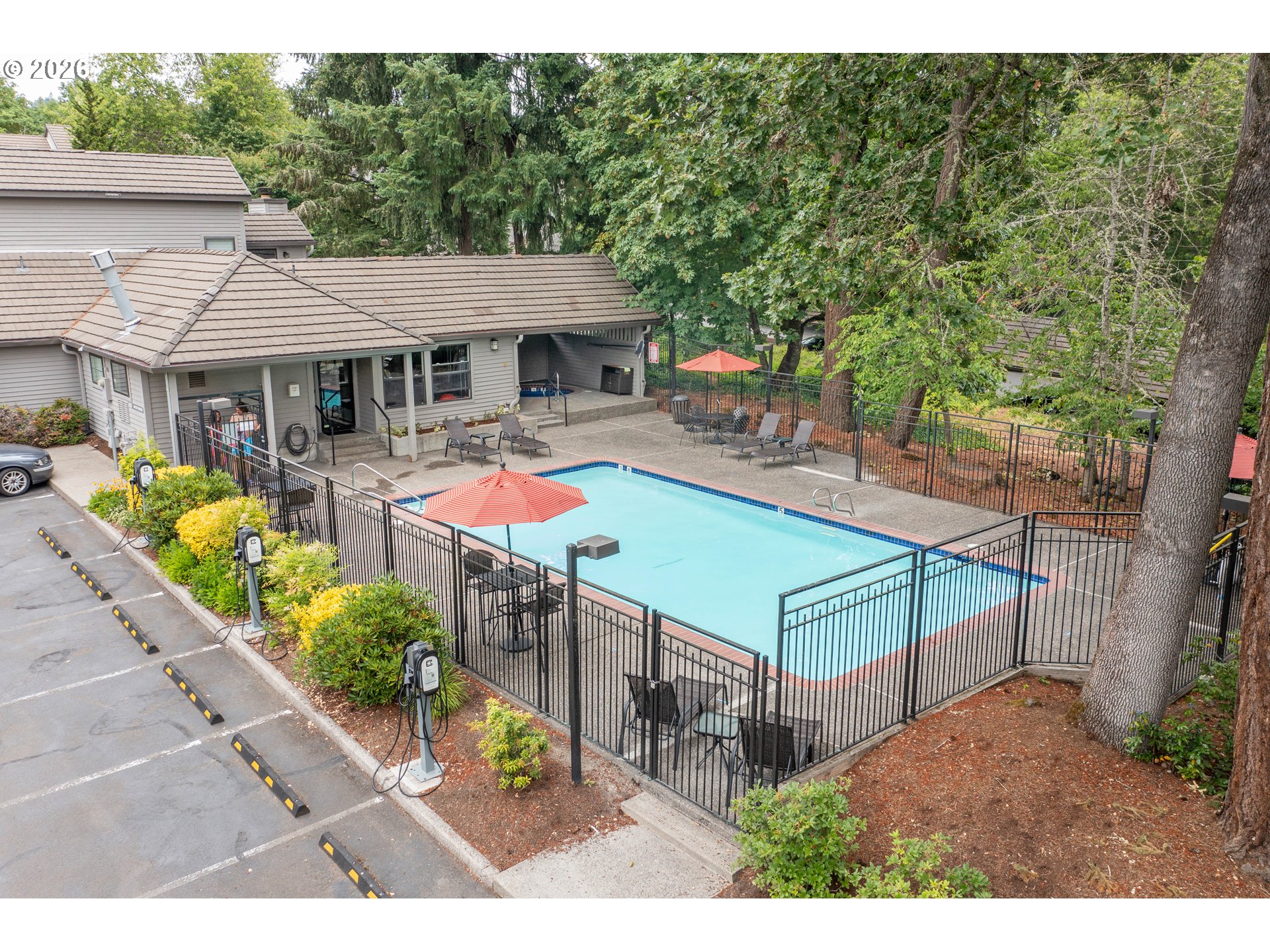 4000 CARMAN DR 60