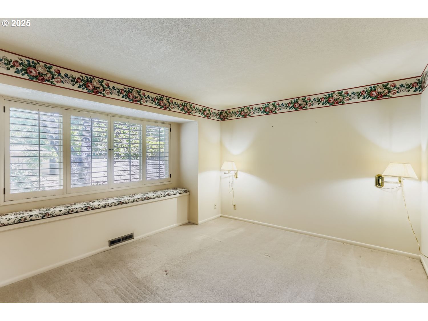 3415 NW ASHLAND DR