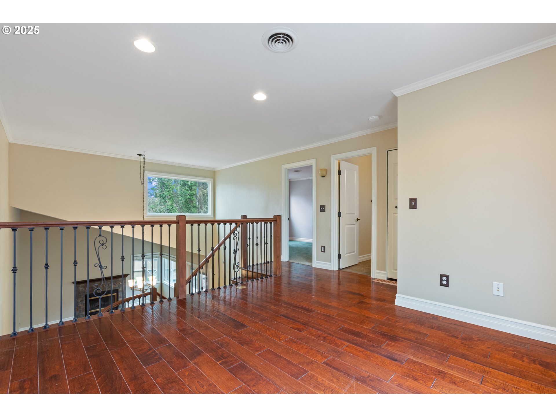 1834 NW SHOREWOOD CT