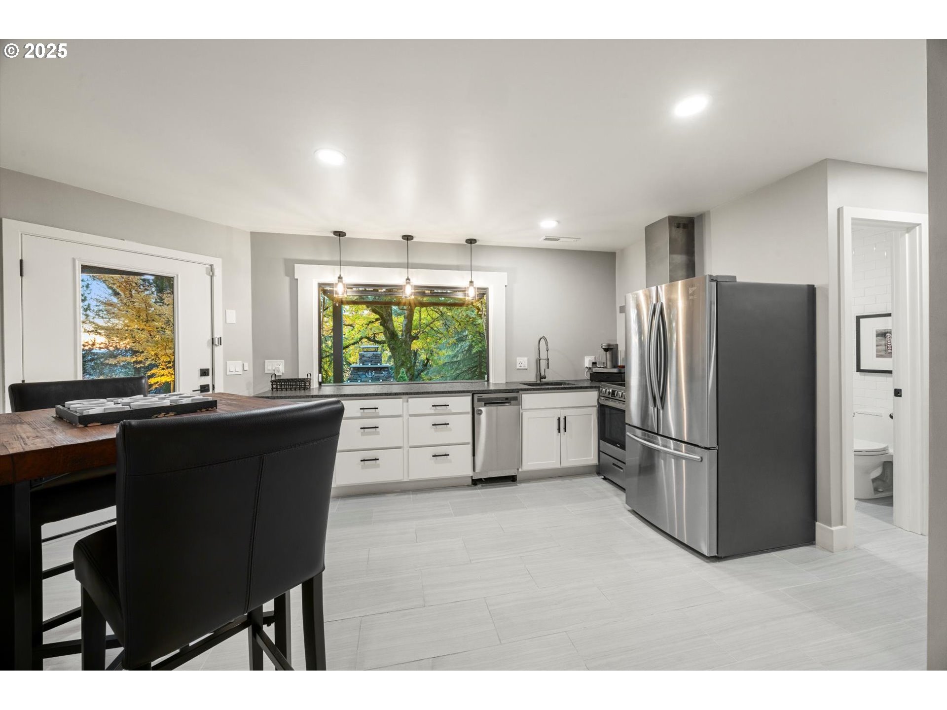 3440 SW DOSCHVIEW CT