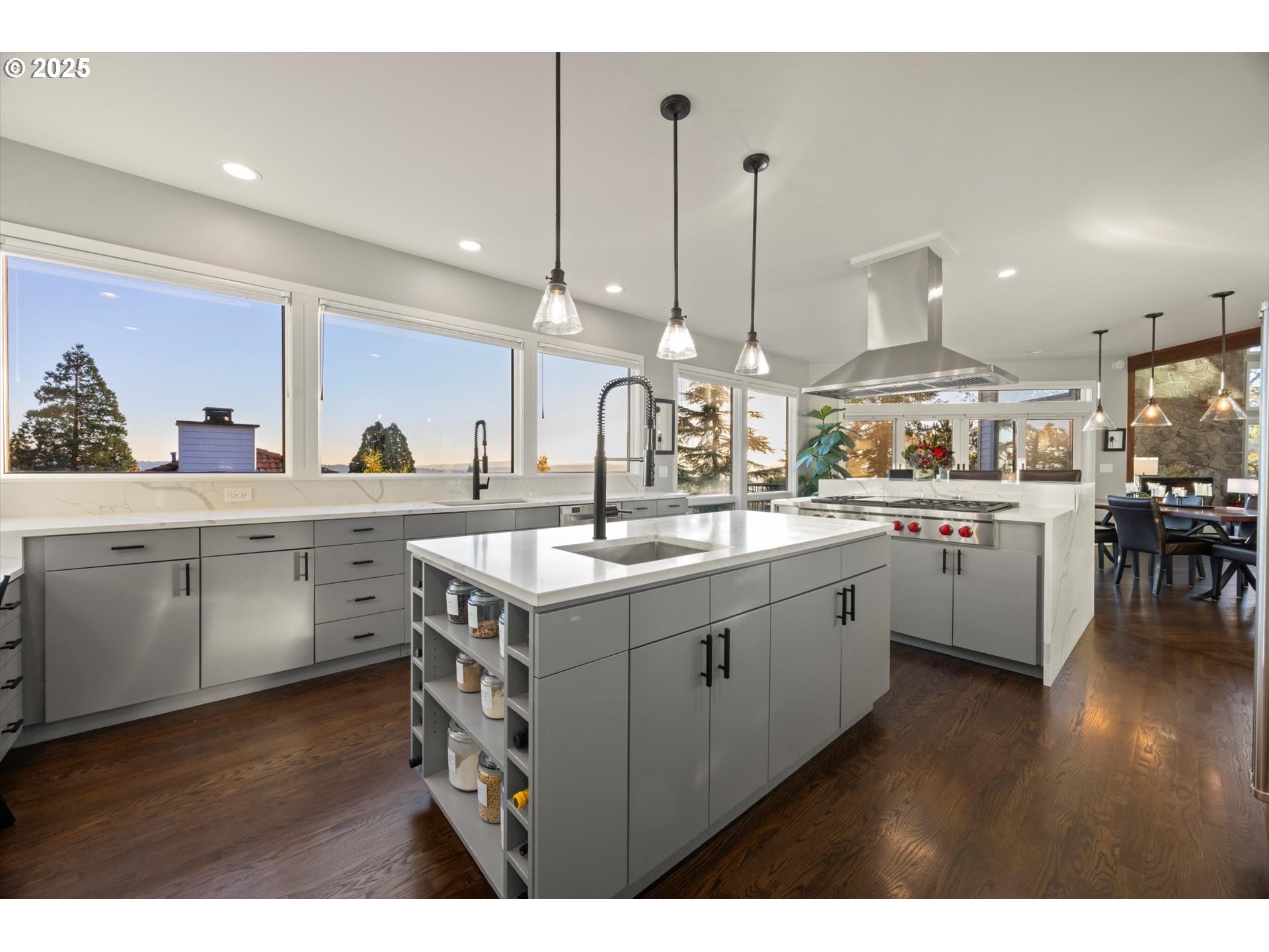 3440 SW DOSCHVIEW CT