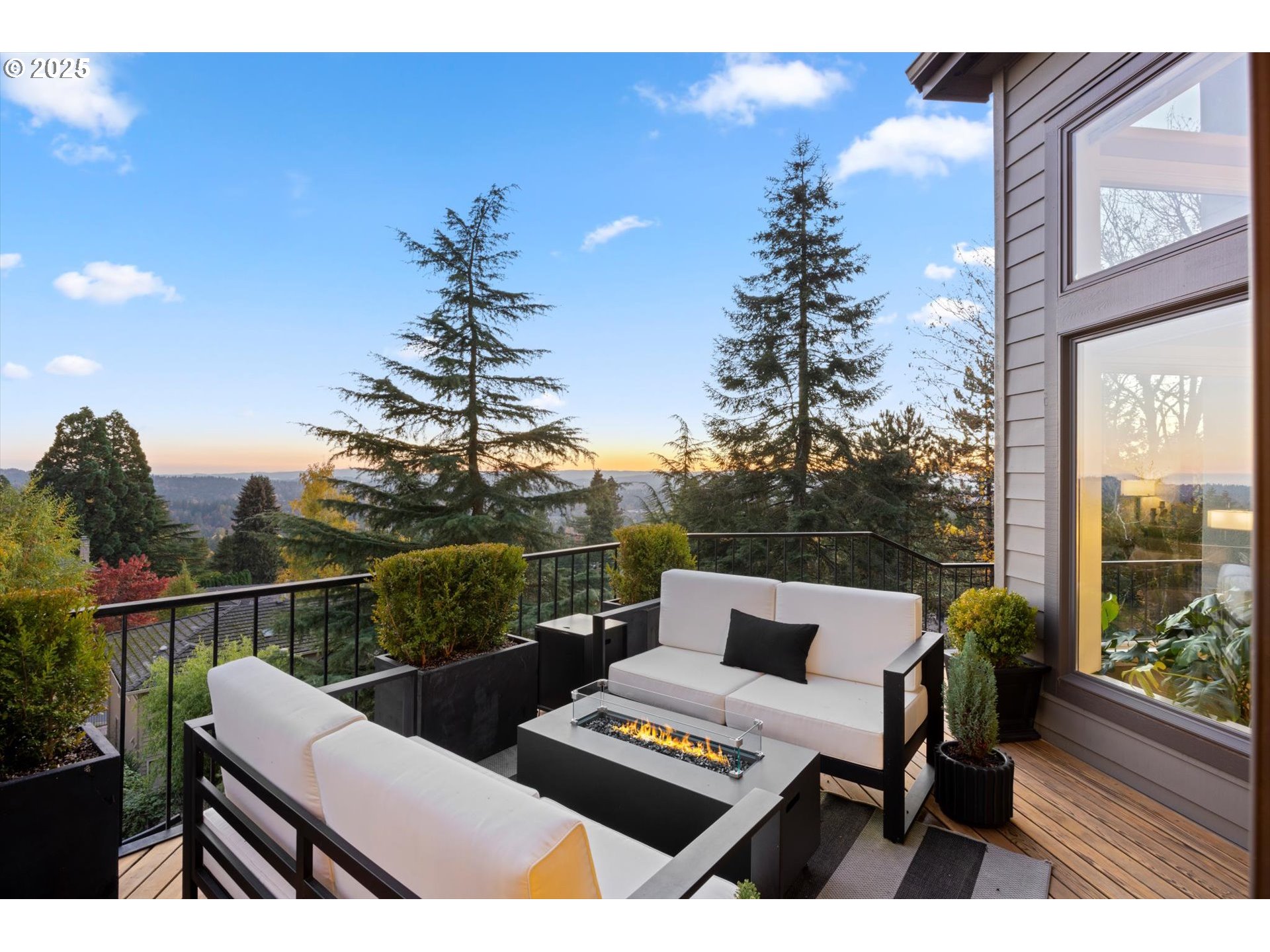 3440 SW DOSCHVIEW CT