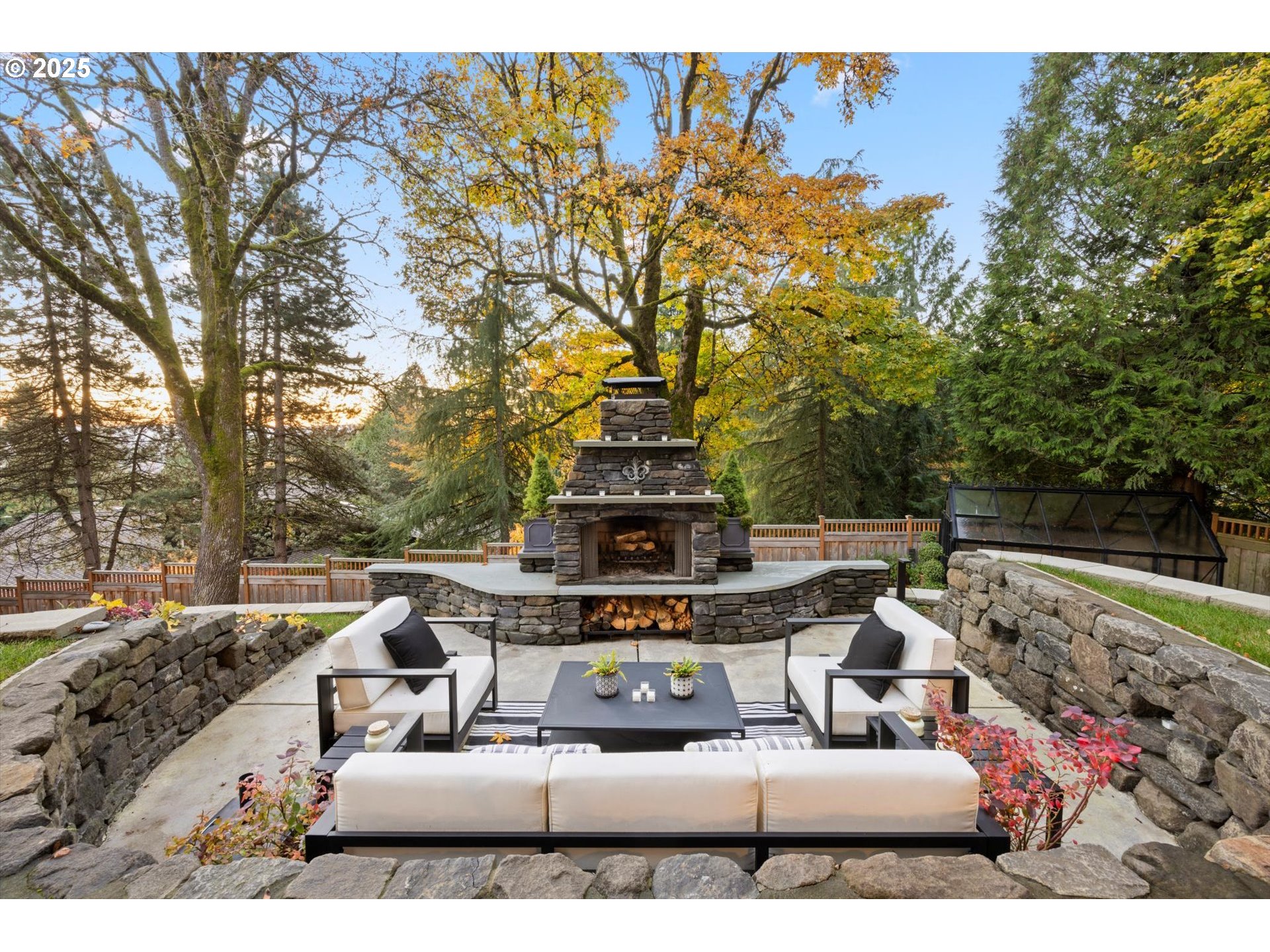 3440 SW DOSCHVIEW CT