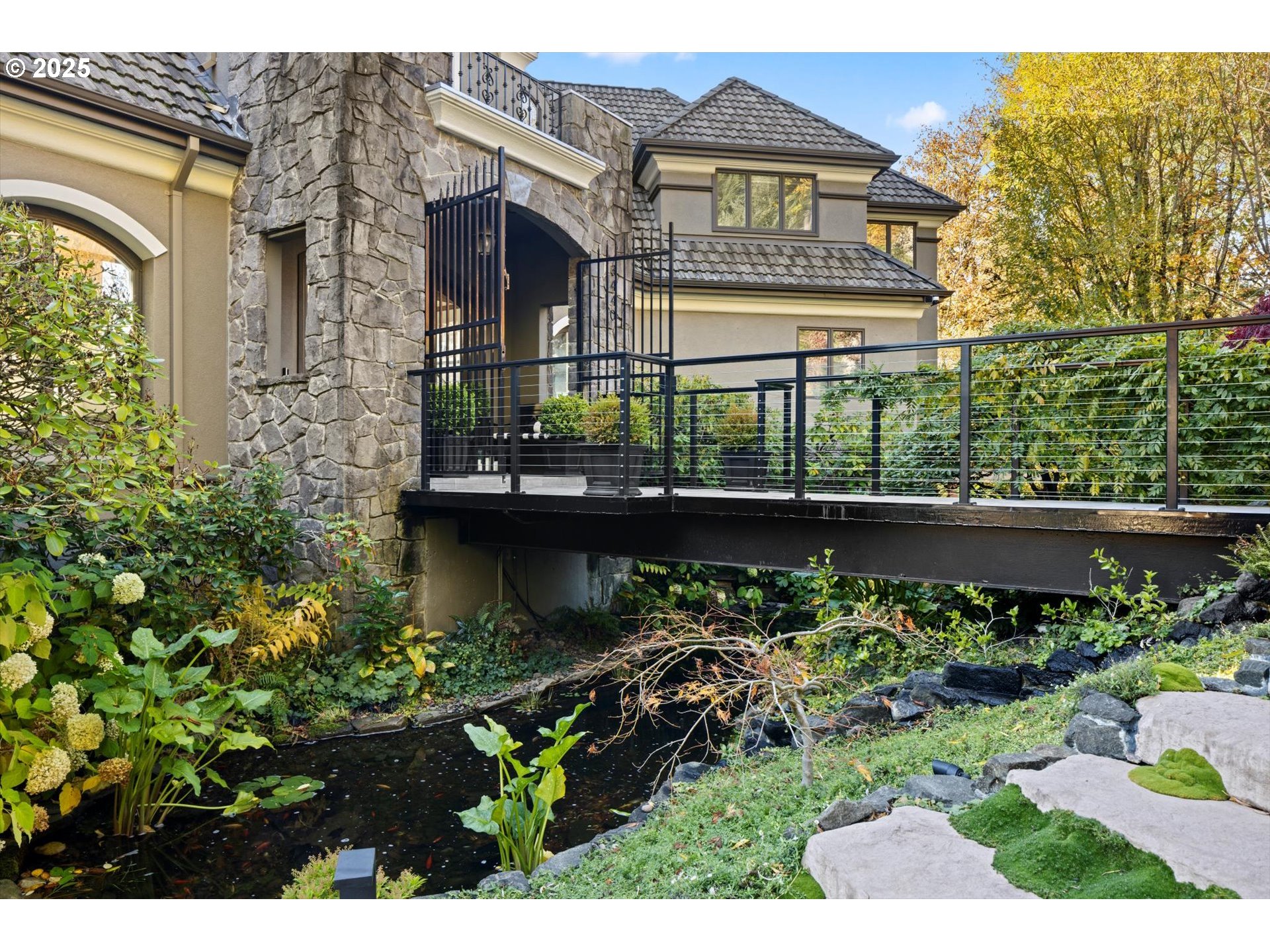 3440 SW DOSCHVIEW CT