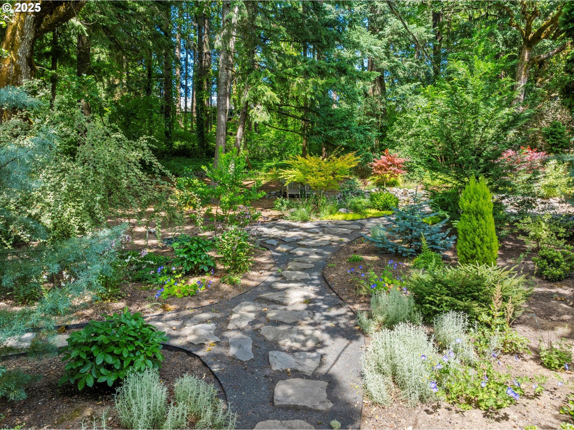 1600 SW PARKWOOD DR