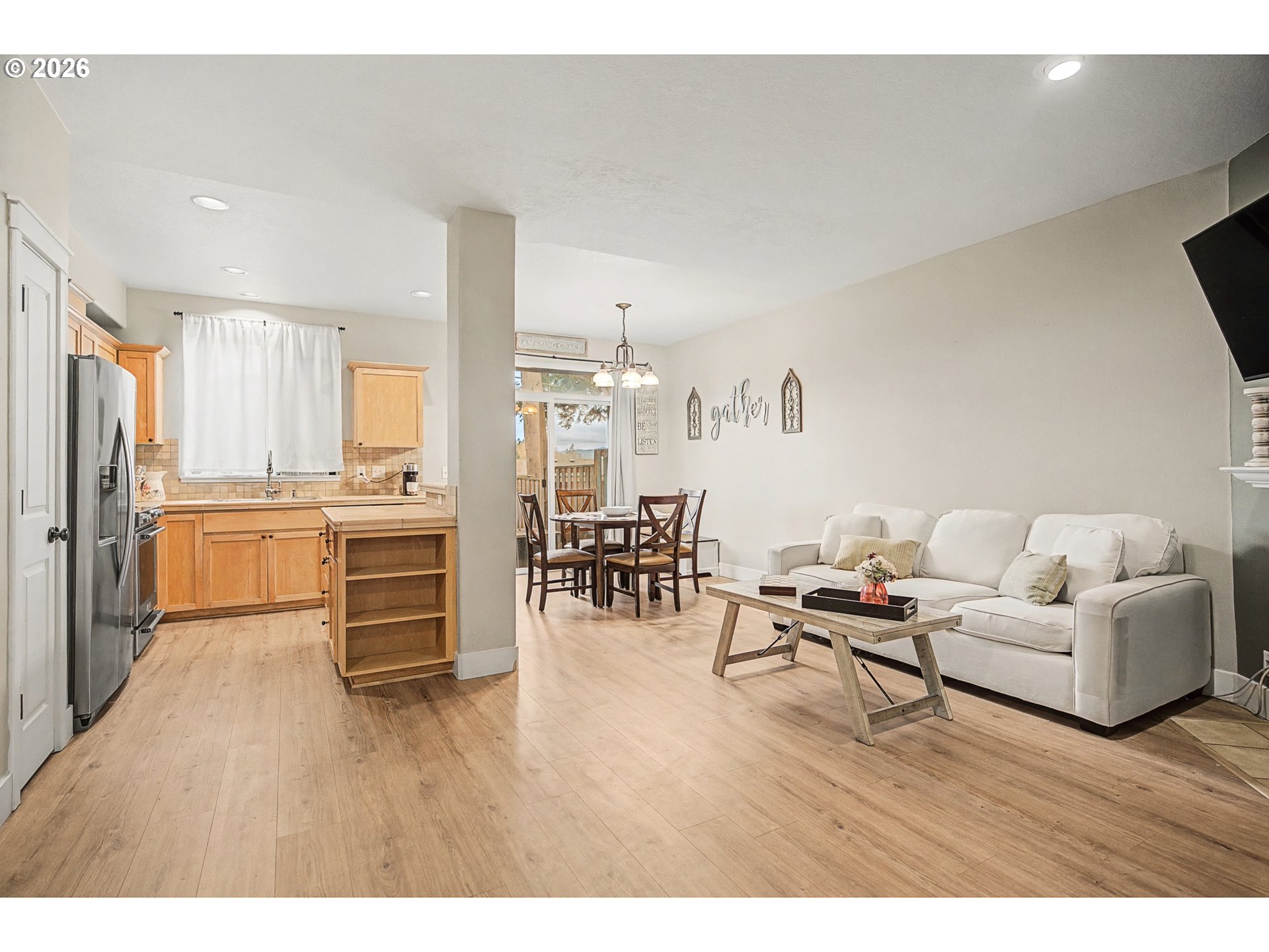 1316 SE ROUNDELAY ST