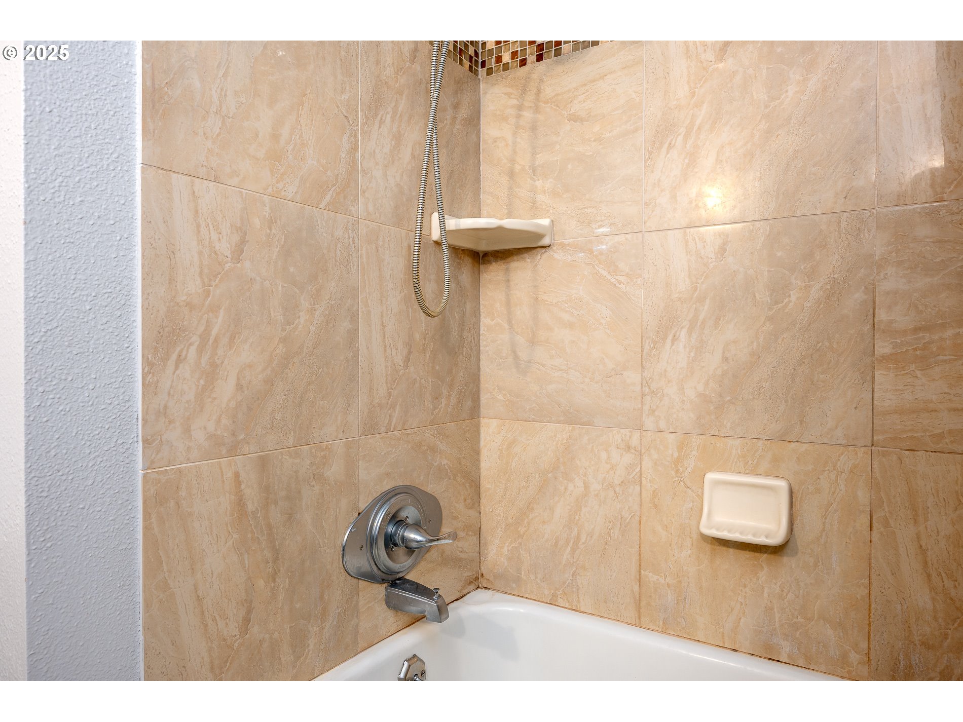 8060 SE STRAWBERRY LN