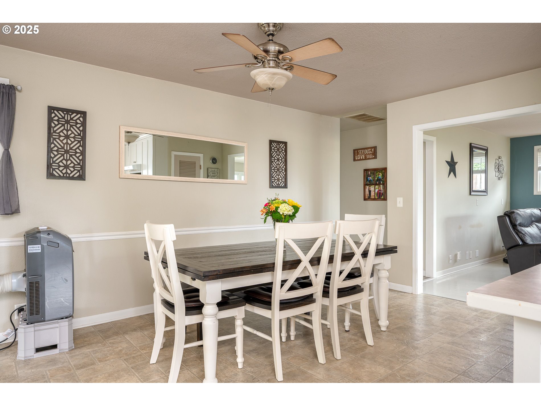 8060 SE STRAWBERRY LN