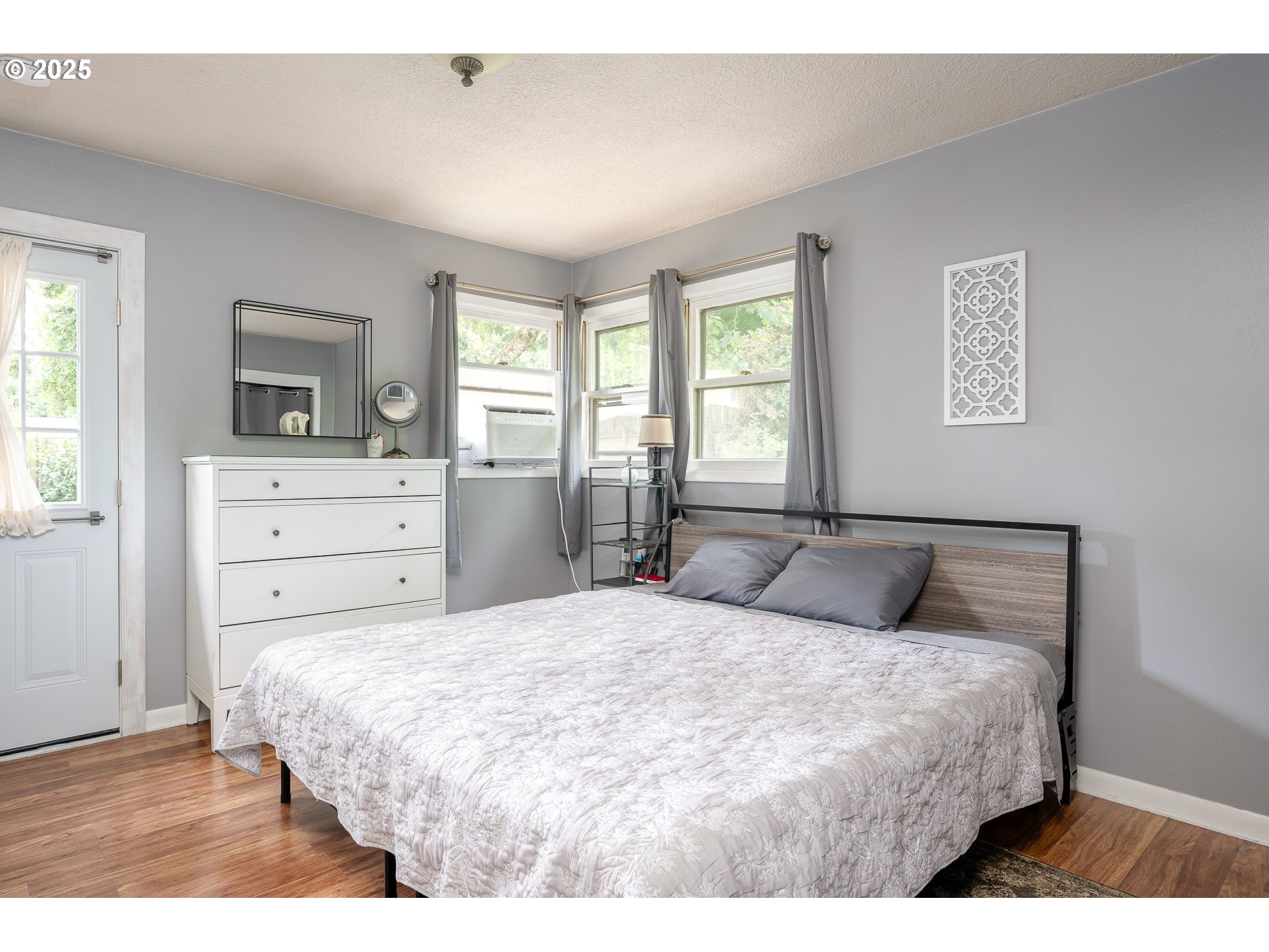 8060 SE STRAWBERRY LN