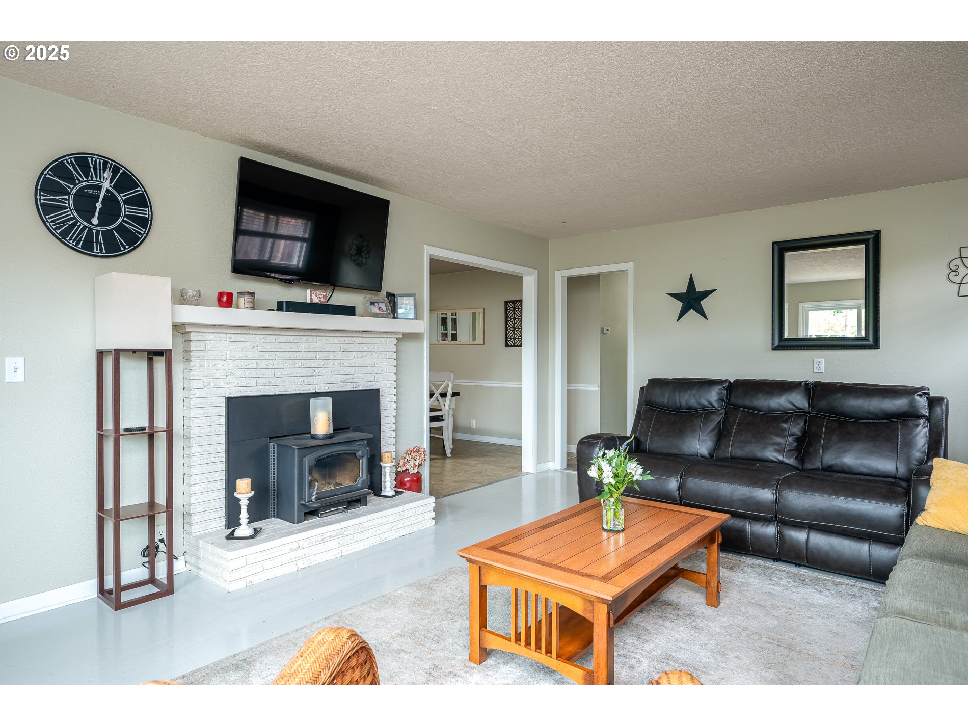 8060 SE STRAWBERRY LN