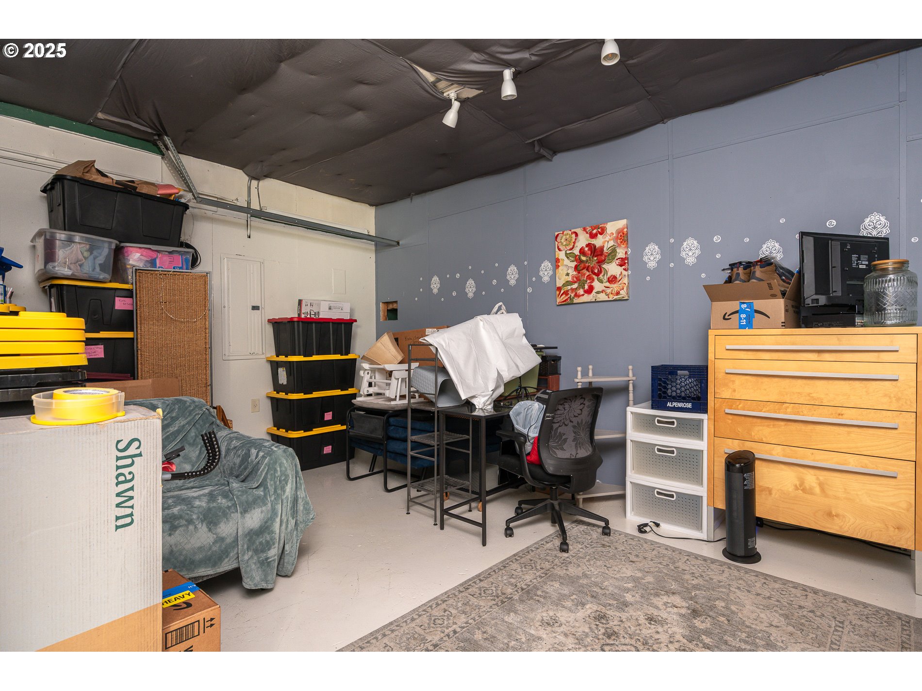 8060 SE STRAWBERRY LN