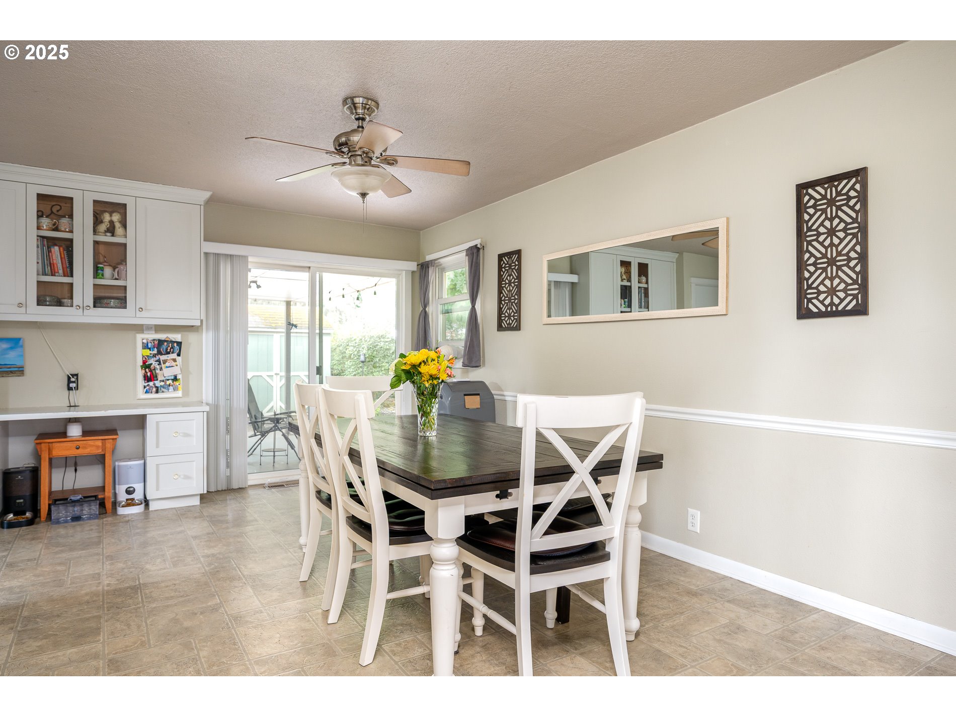 8060 SE STRAWBERRY LN