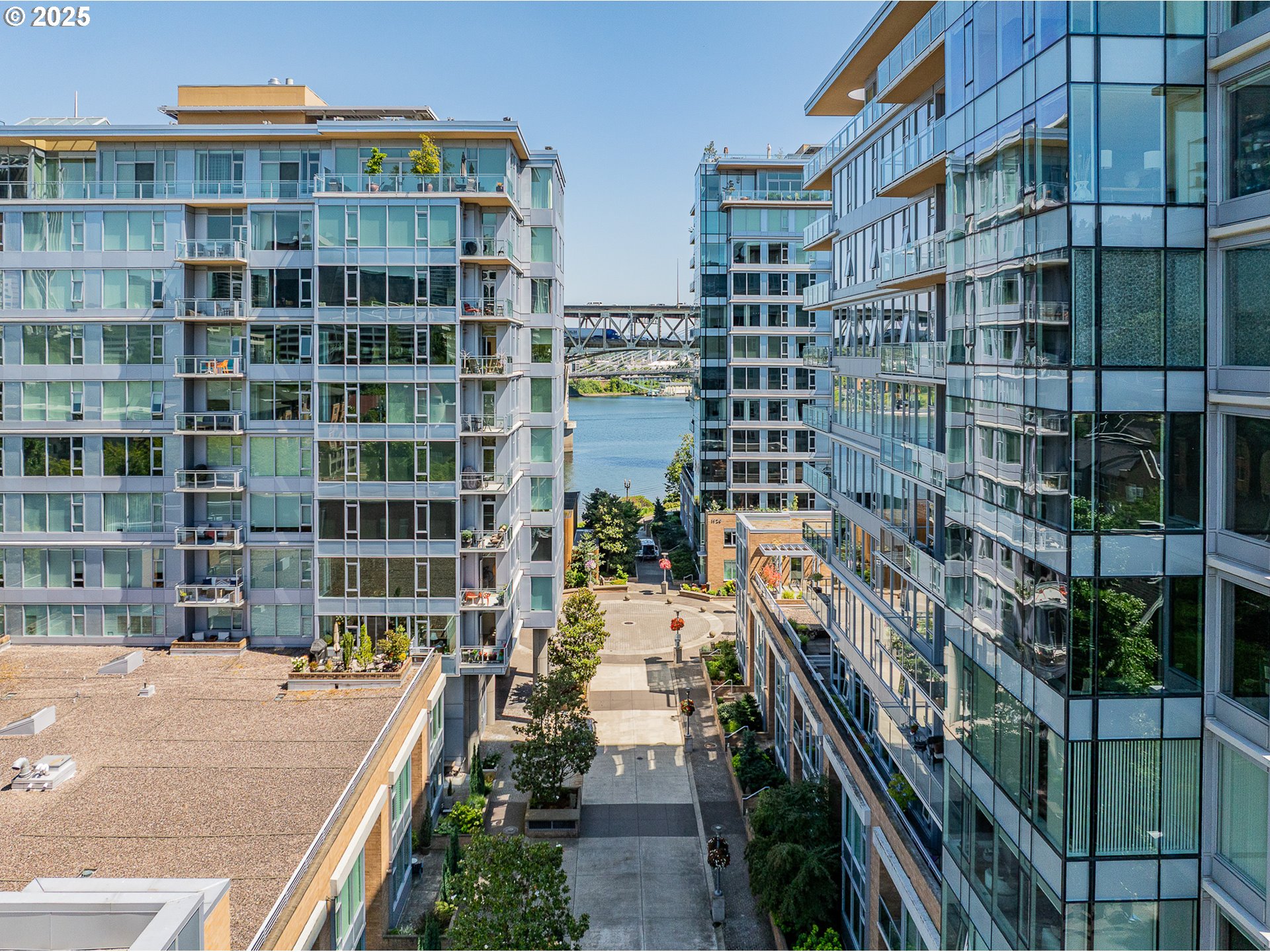 205 S MONTGOMERY ST 401B
