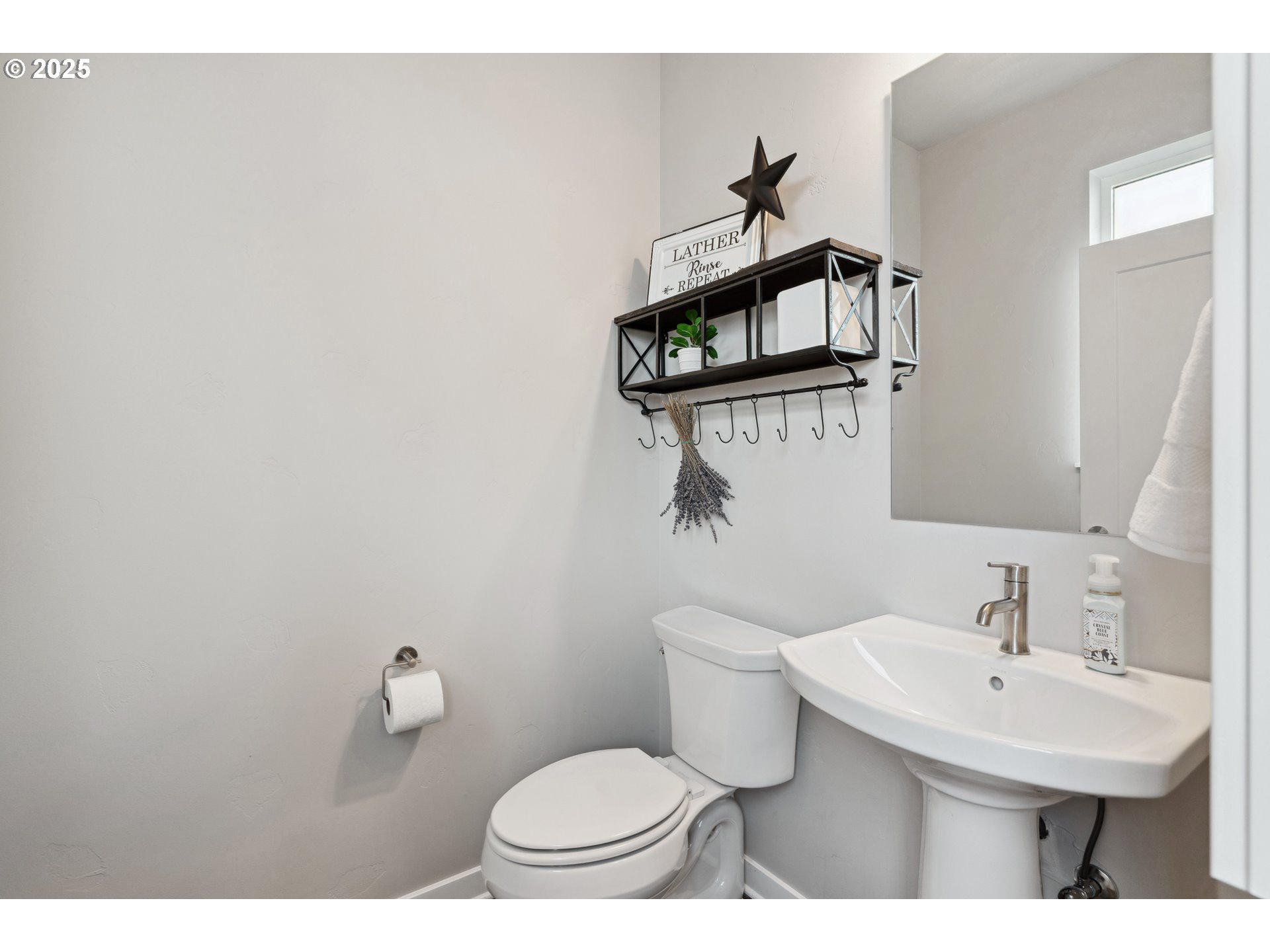 3991 SE CENTURY BLVD