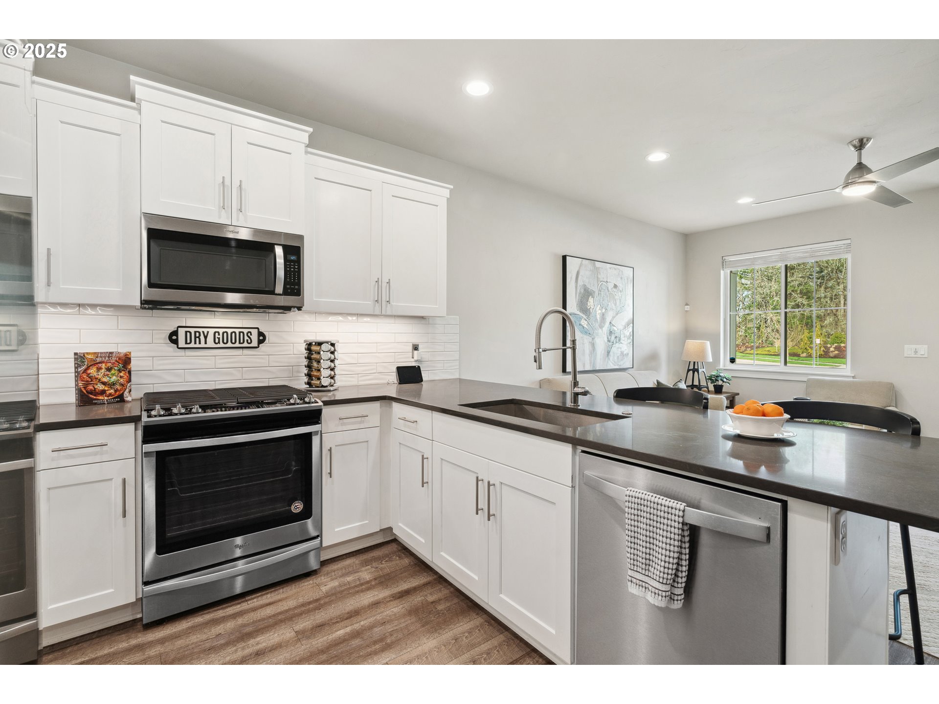 3991 SE CENTURY BLVD