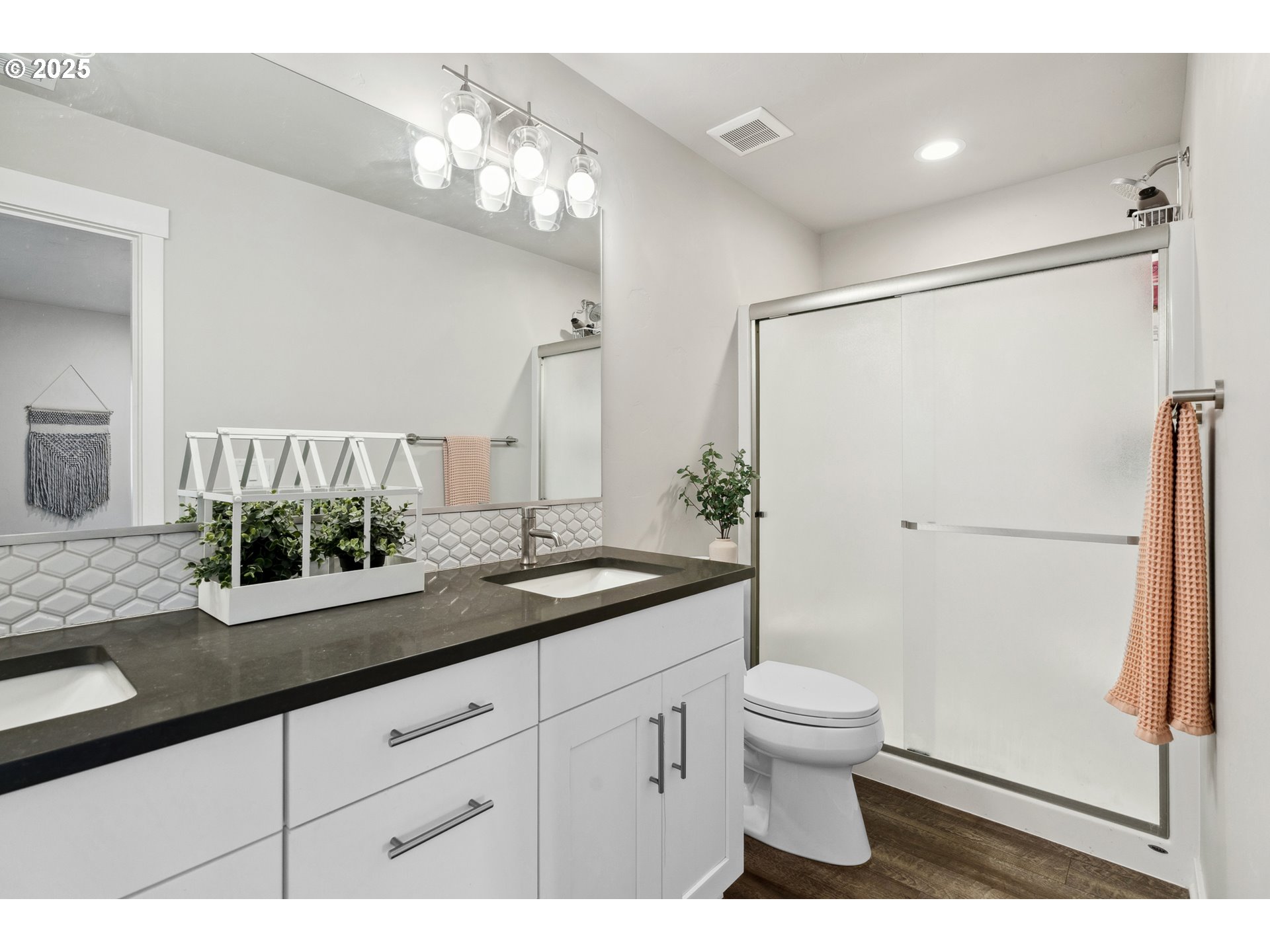 3991 SE CENTURY BLVD