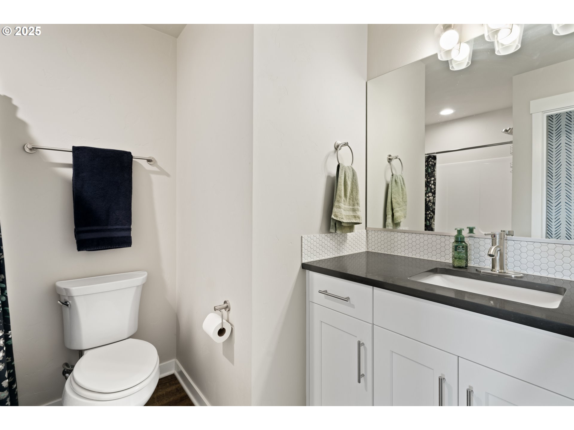 3991 SE CENTURY BLVD