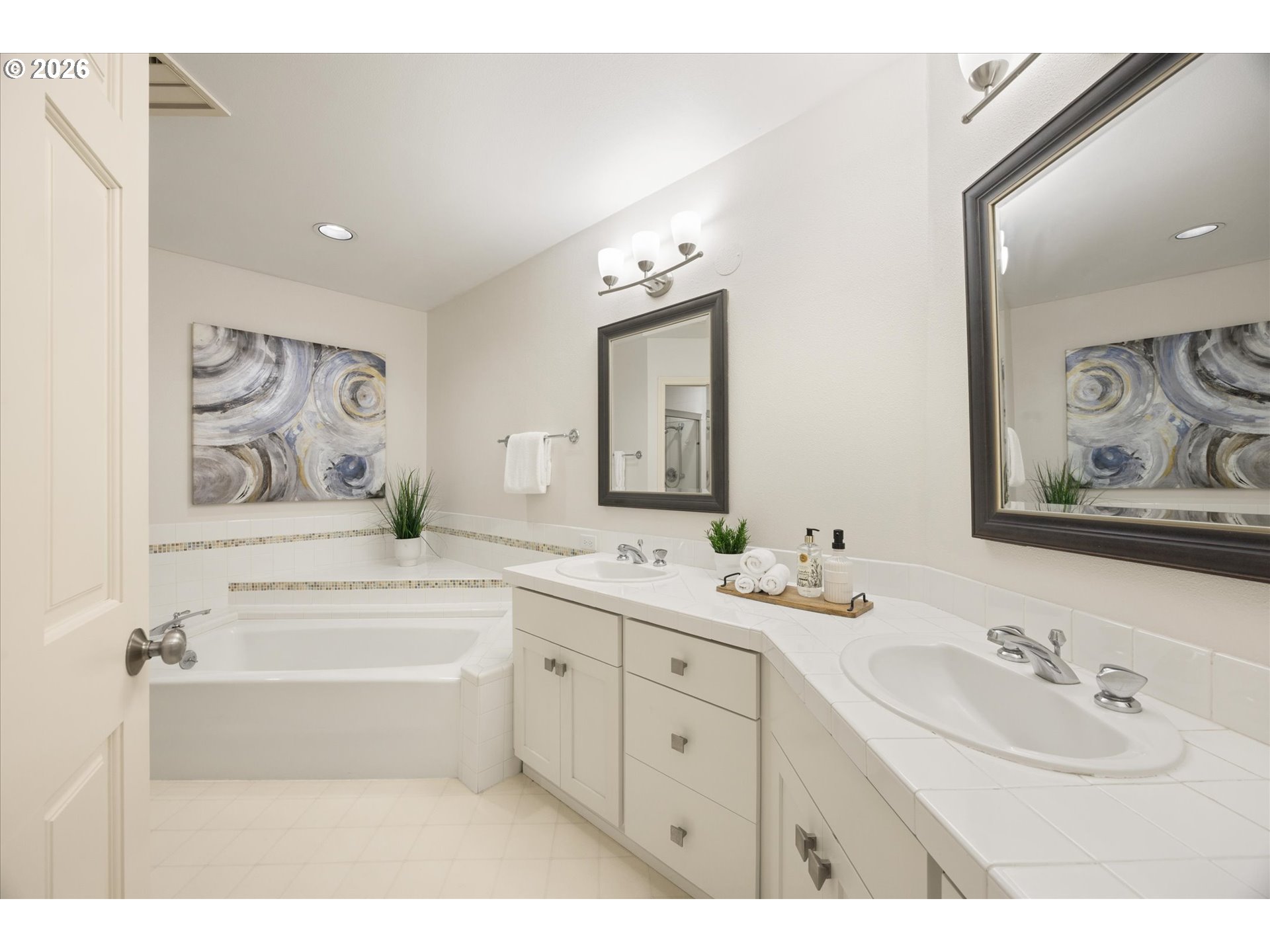 18520 DELENKA LN