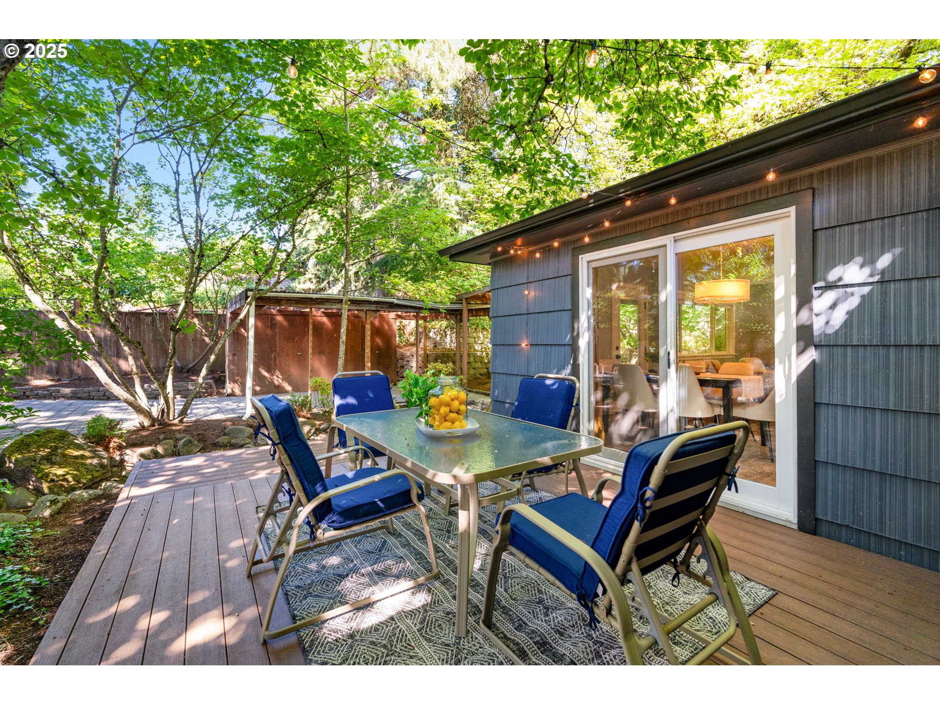 2345 SW DEWITT ST, Portland