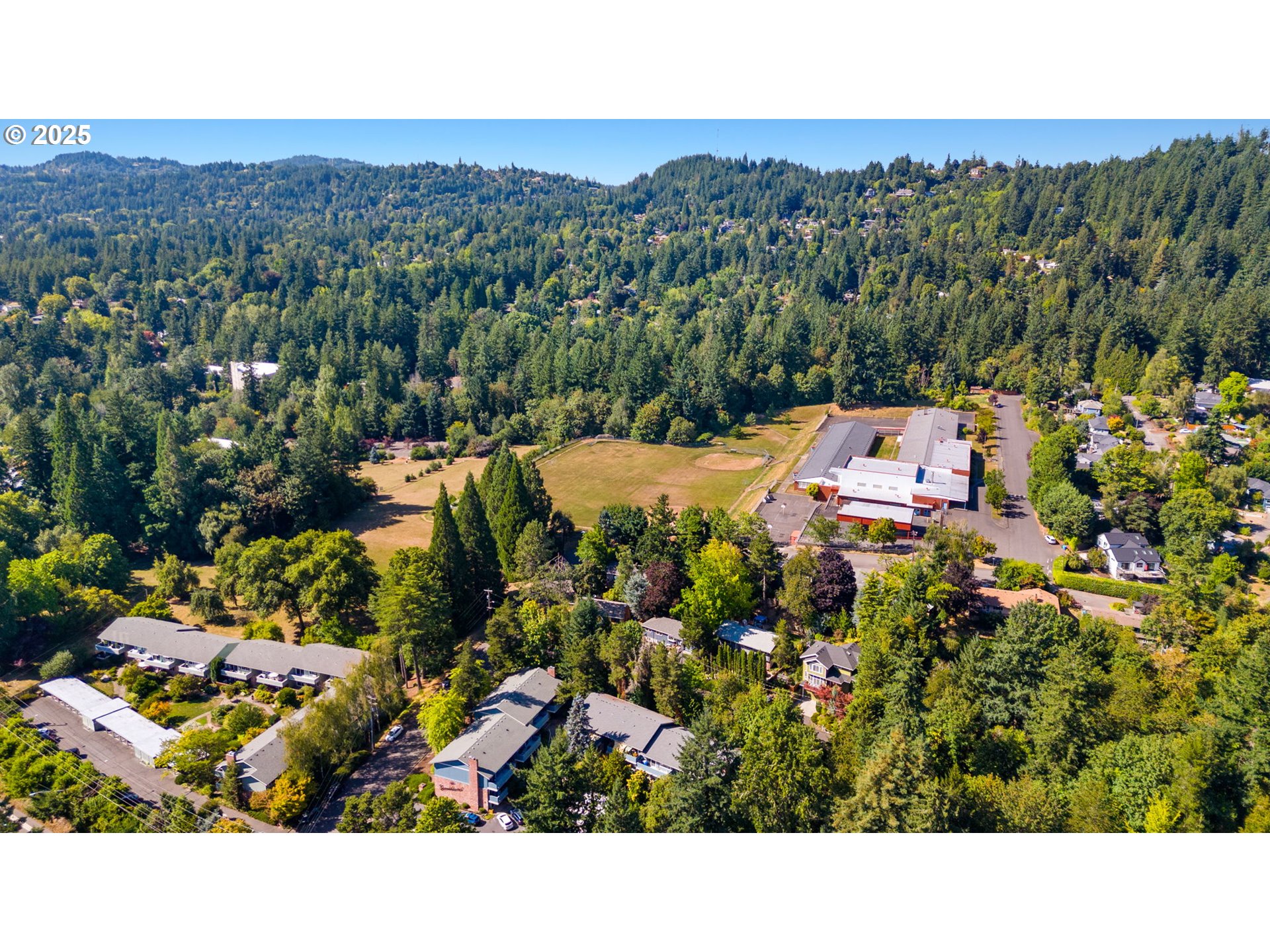 2345 SW DEWITT ST, Portland