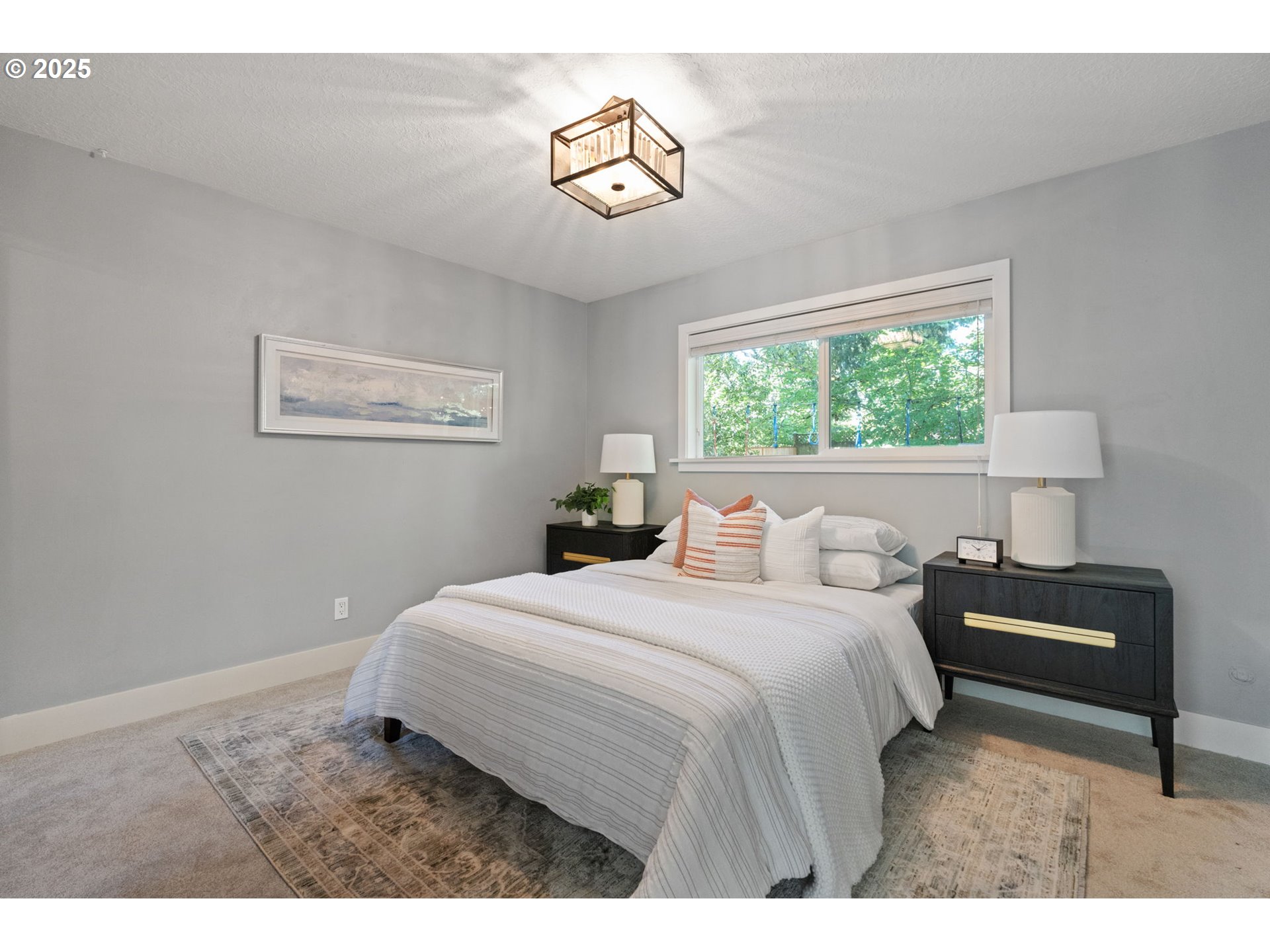 2345 SW DEWITT ST, Portland