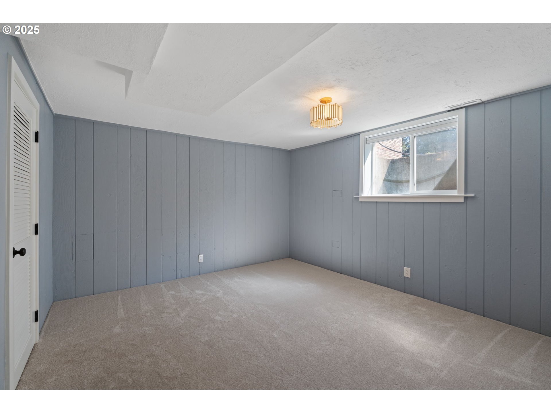 2345 SW DEWITT ST, Portland