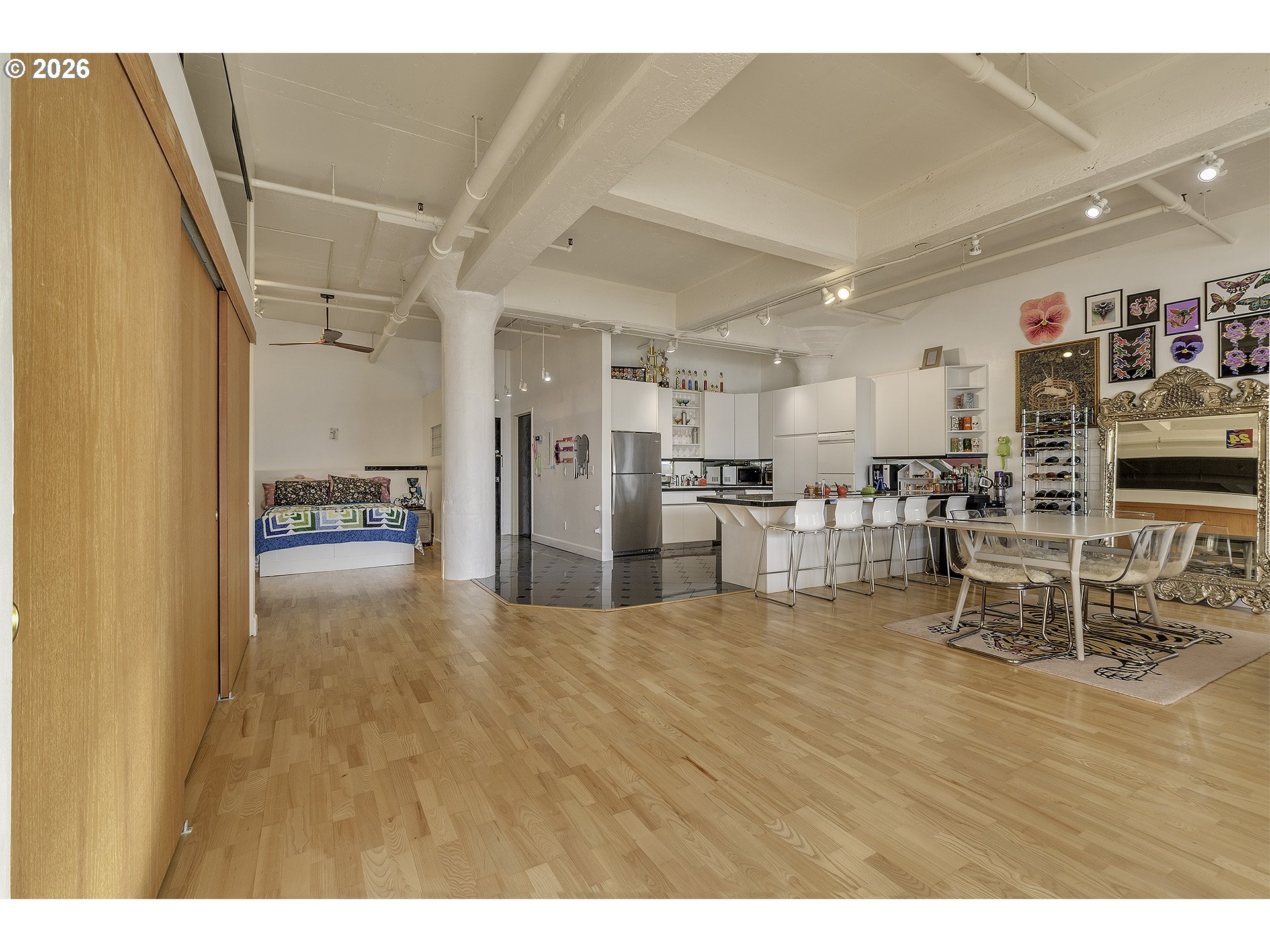 1314 NW IRVING ST 504