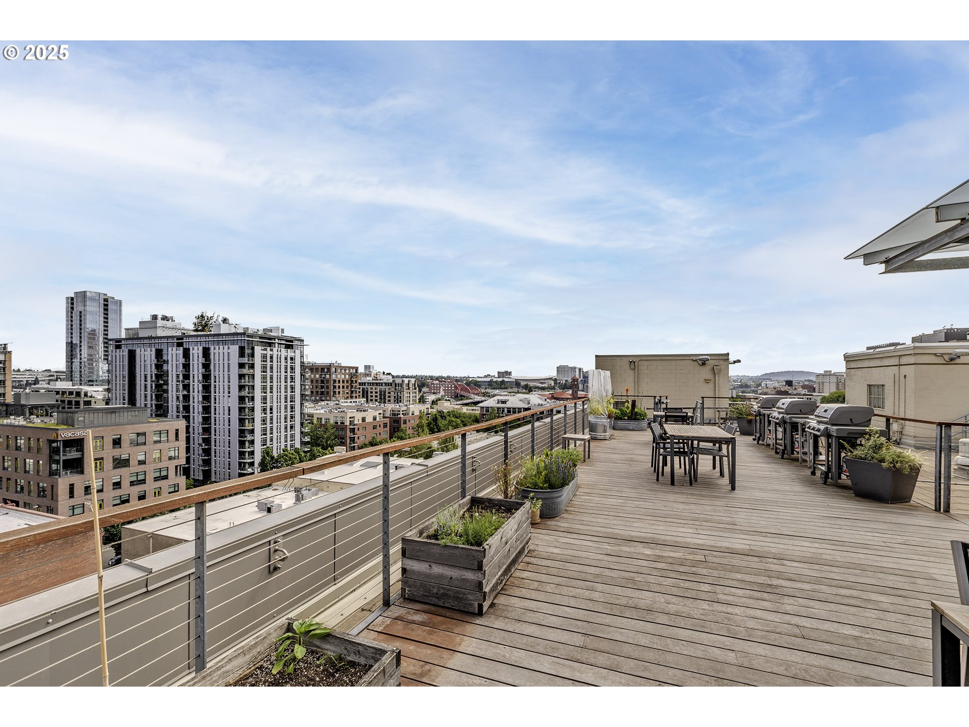 1314 NW IRVING ST 504
