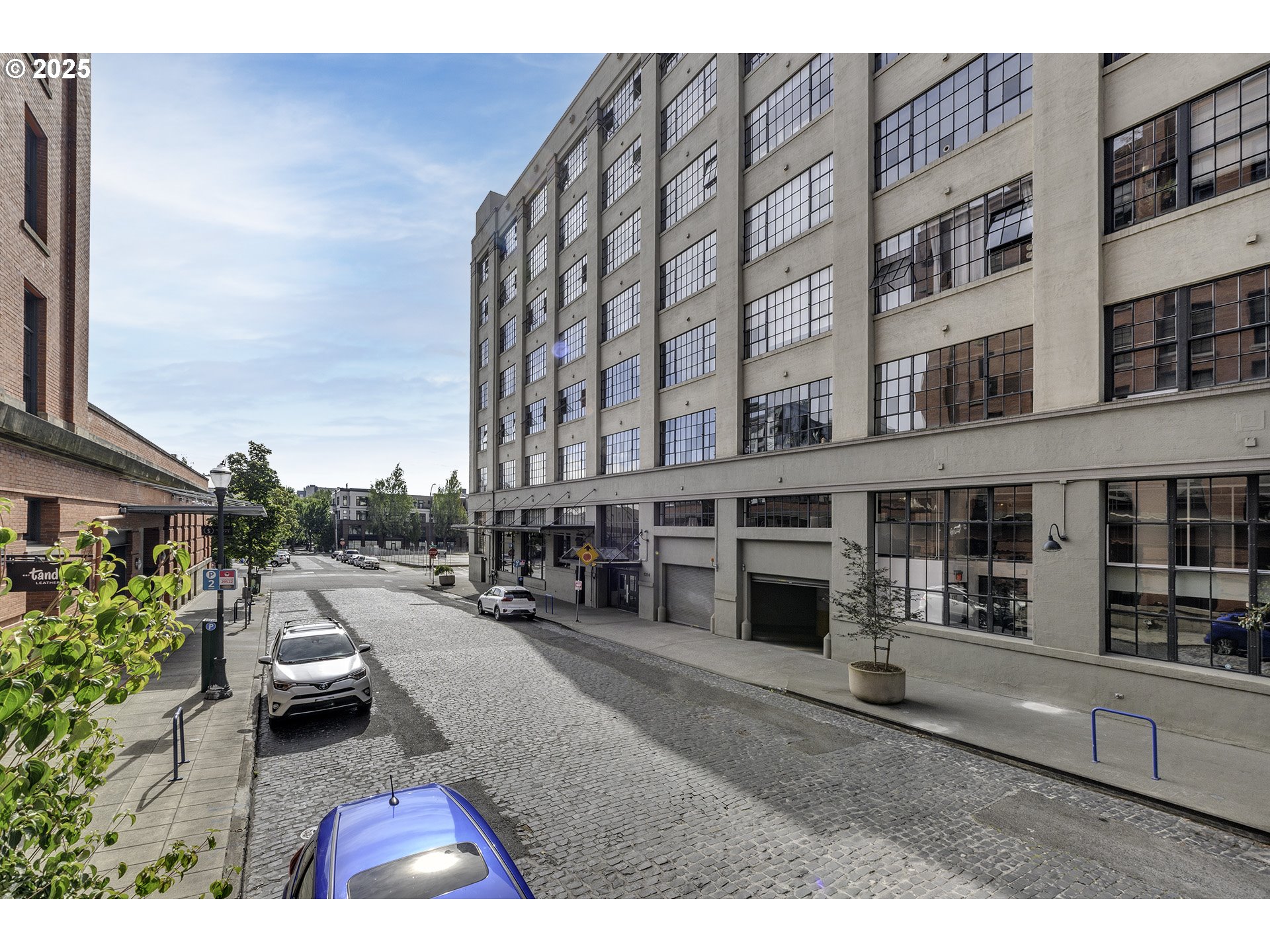 1314 NW IRVING ST 504