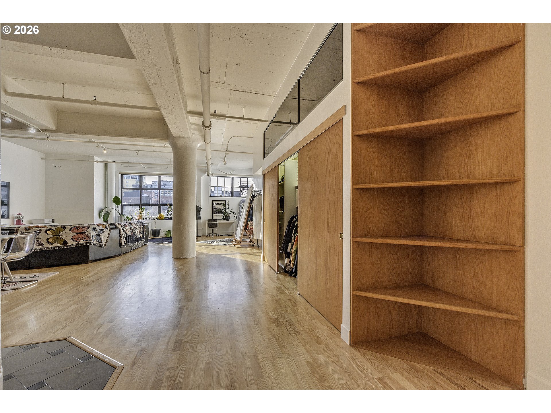 1314 NW IRVING ST 504