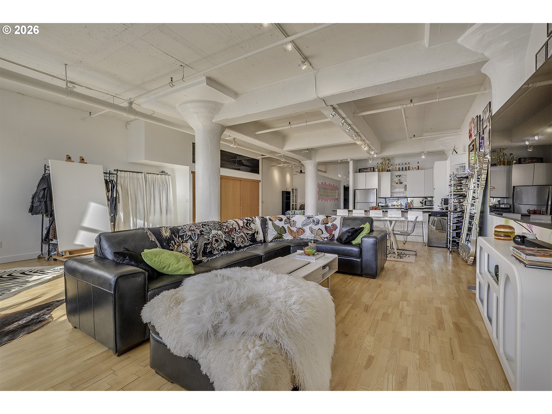 1314 NW IRVING ST 504