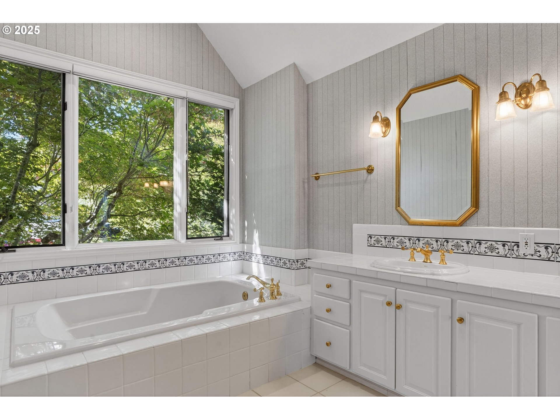 12009 SW WILDWOOD ST