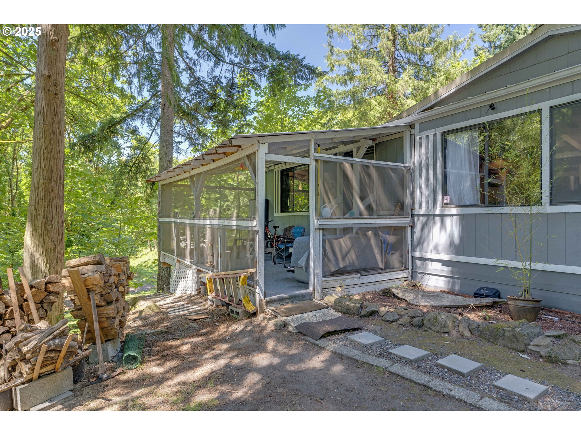 6420 OLD PACIFIC HWY 8