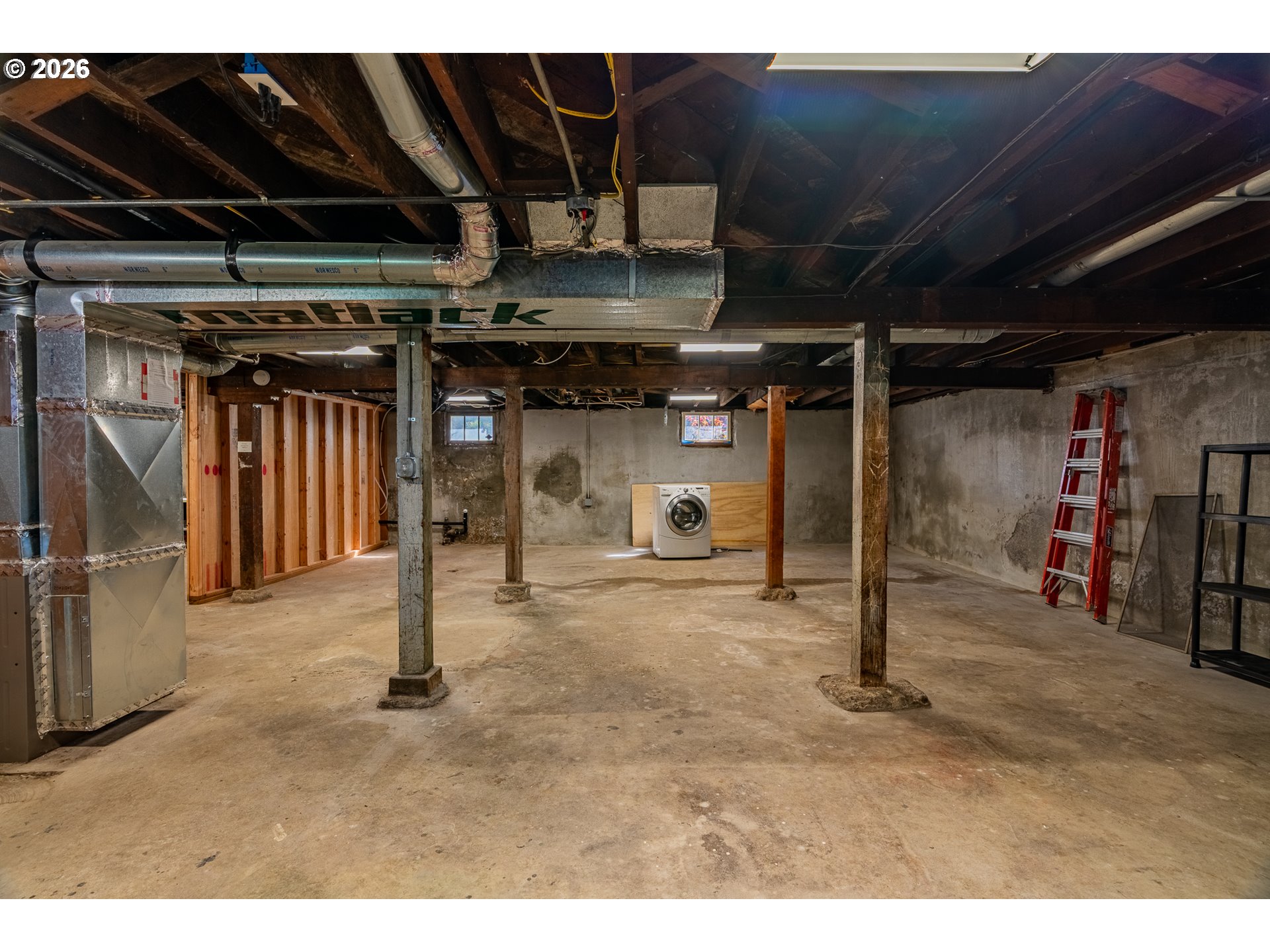 9806/9820 N MIDWAY AVE
