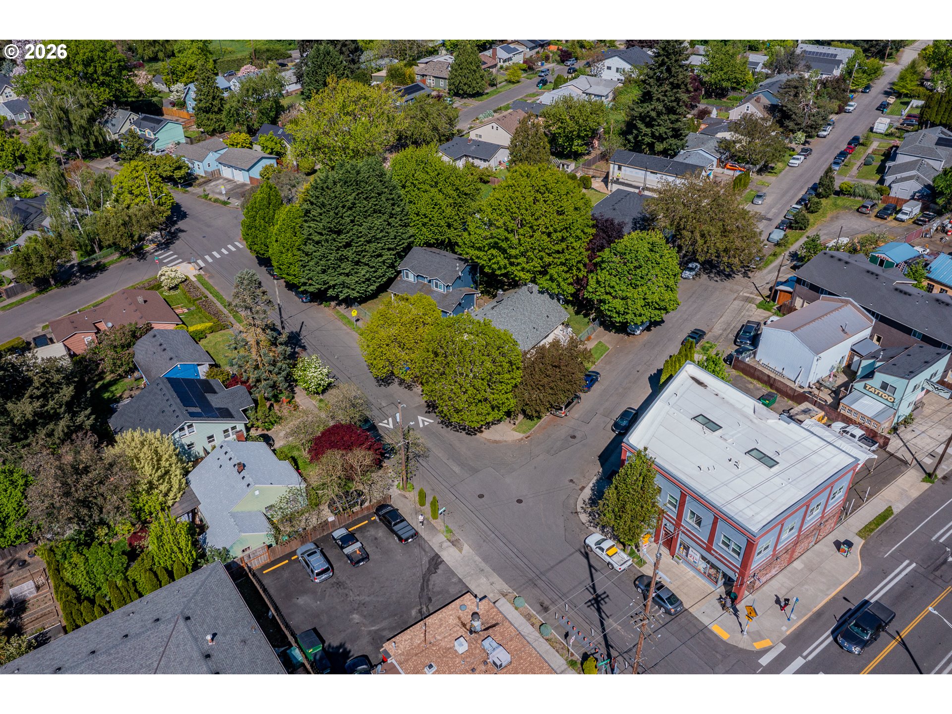 9806/9820 N MIDWAY AVE