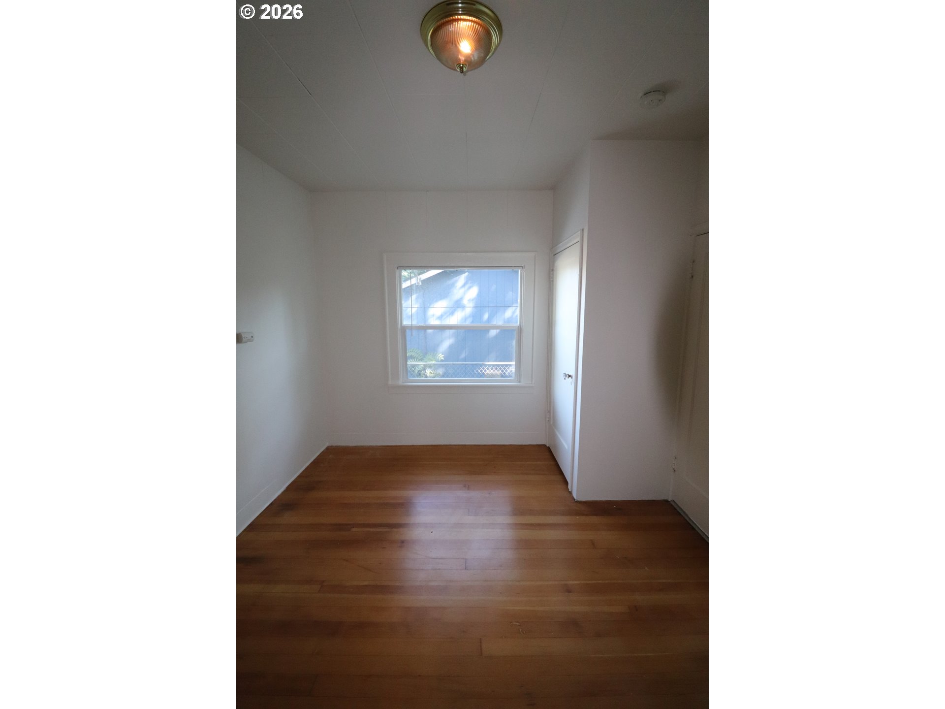 9806/9820 N MIDWAY AVE
