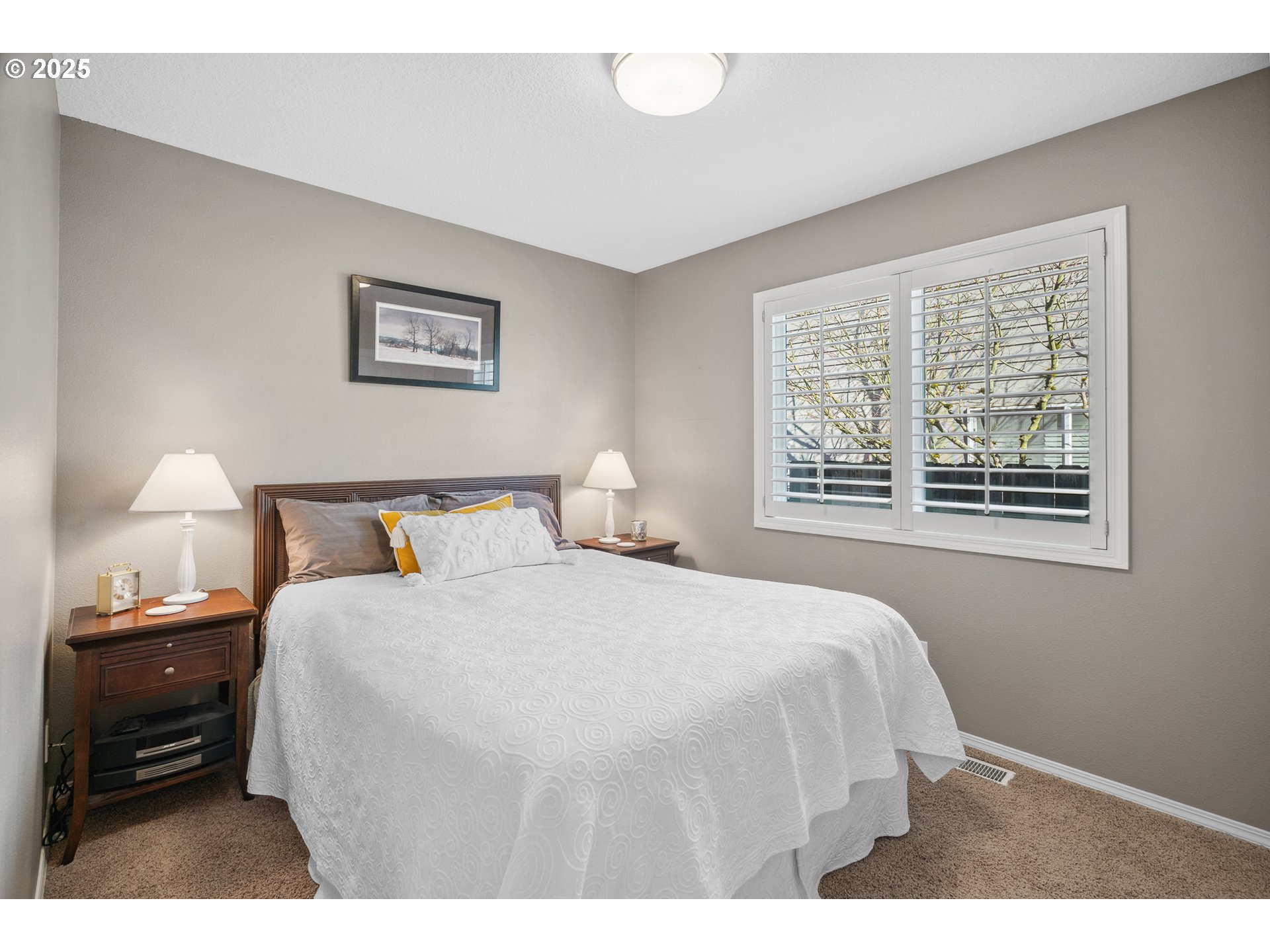 16977 NW OAKRIDGE DR