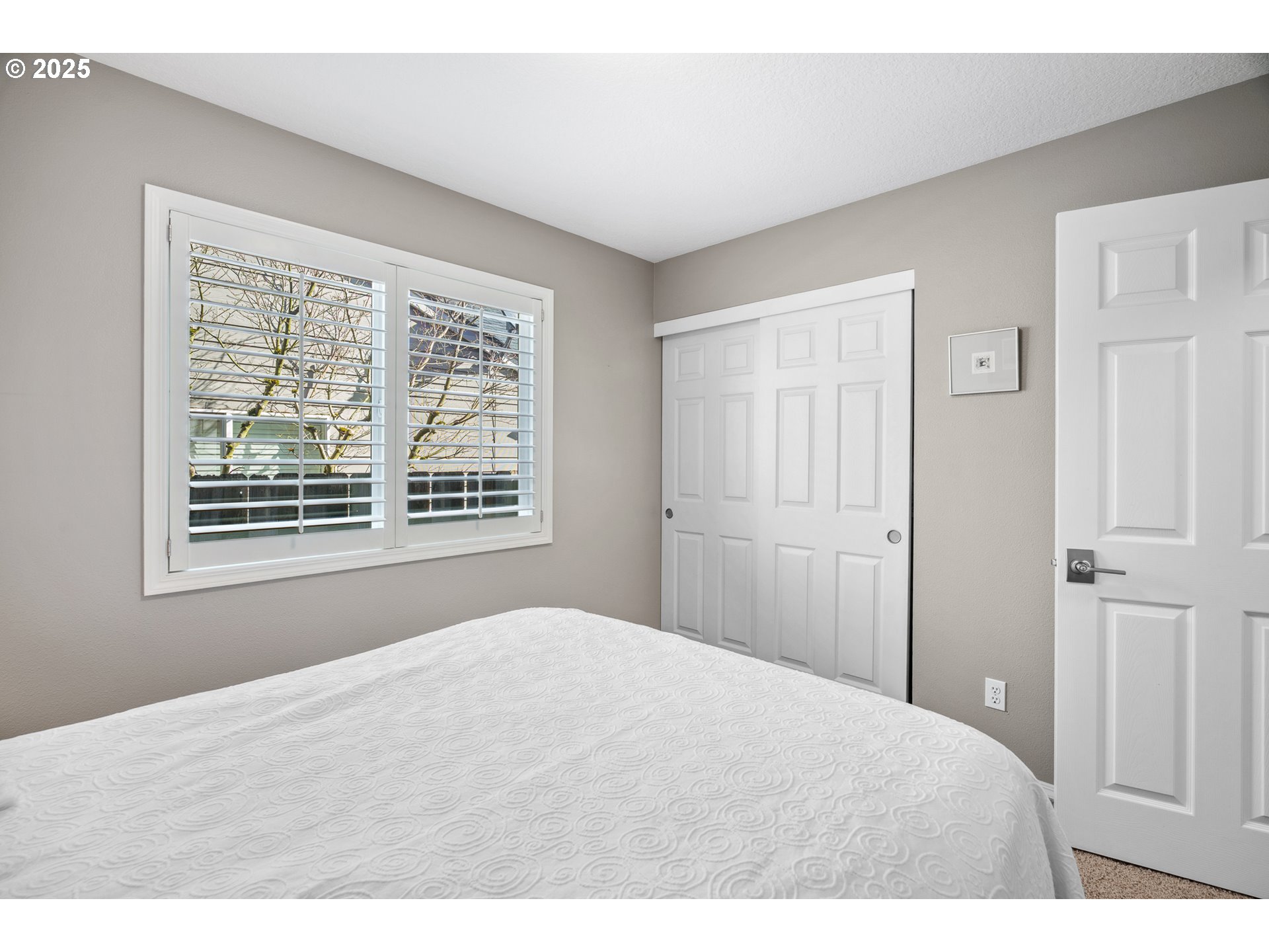 16977 NW OAKRIDGE DR