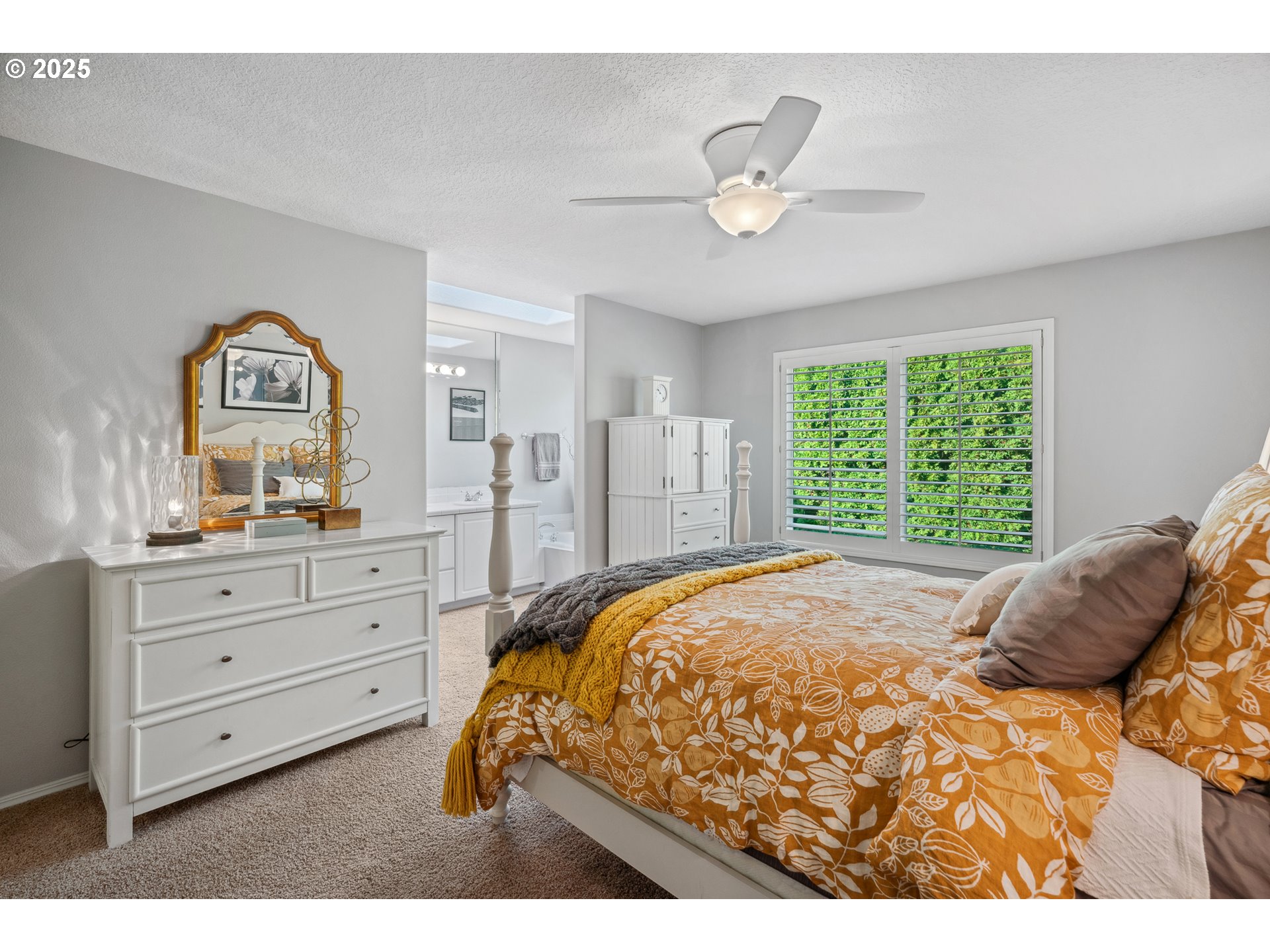 16977 NW OAKRIDGE DR