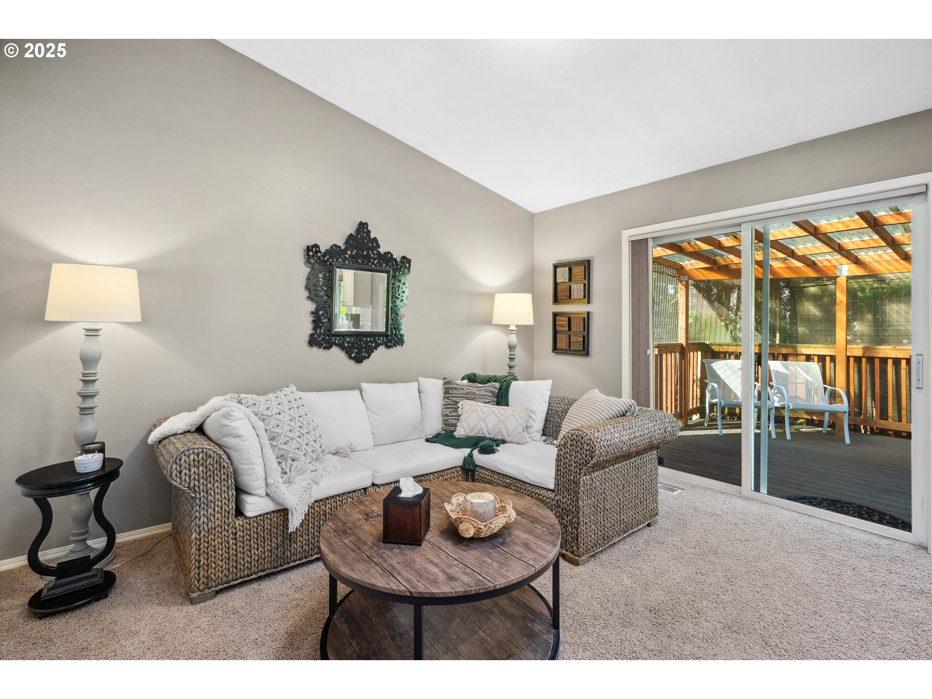 16977 NW OAKRIDGE DR