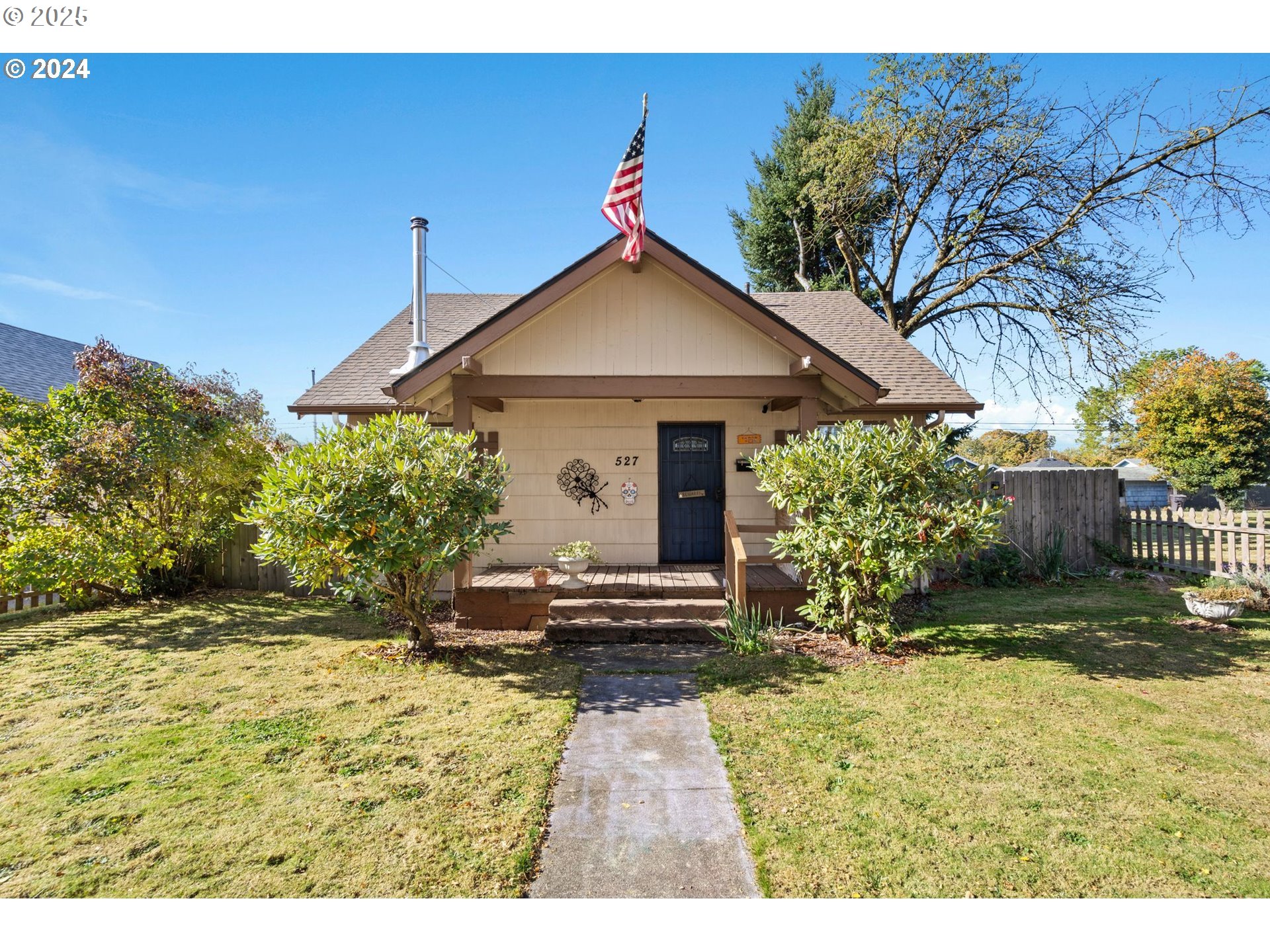 527 OREGON WAY