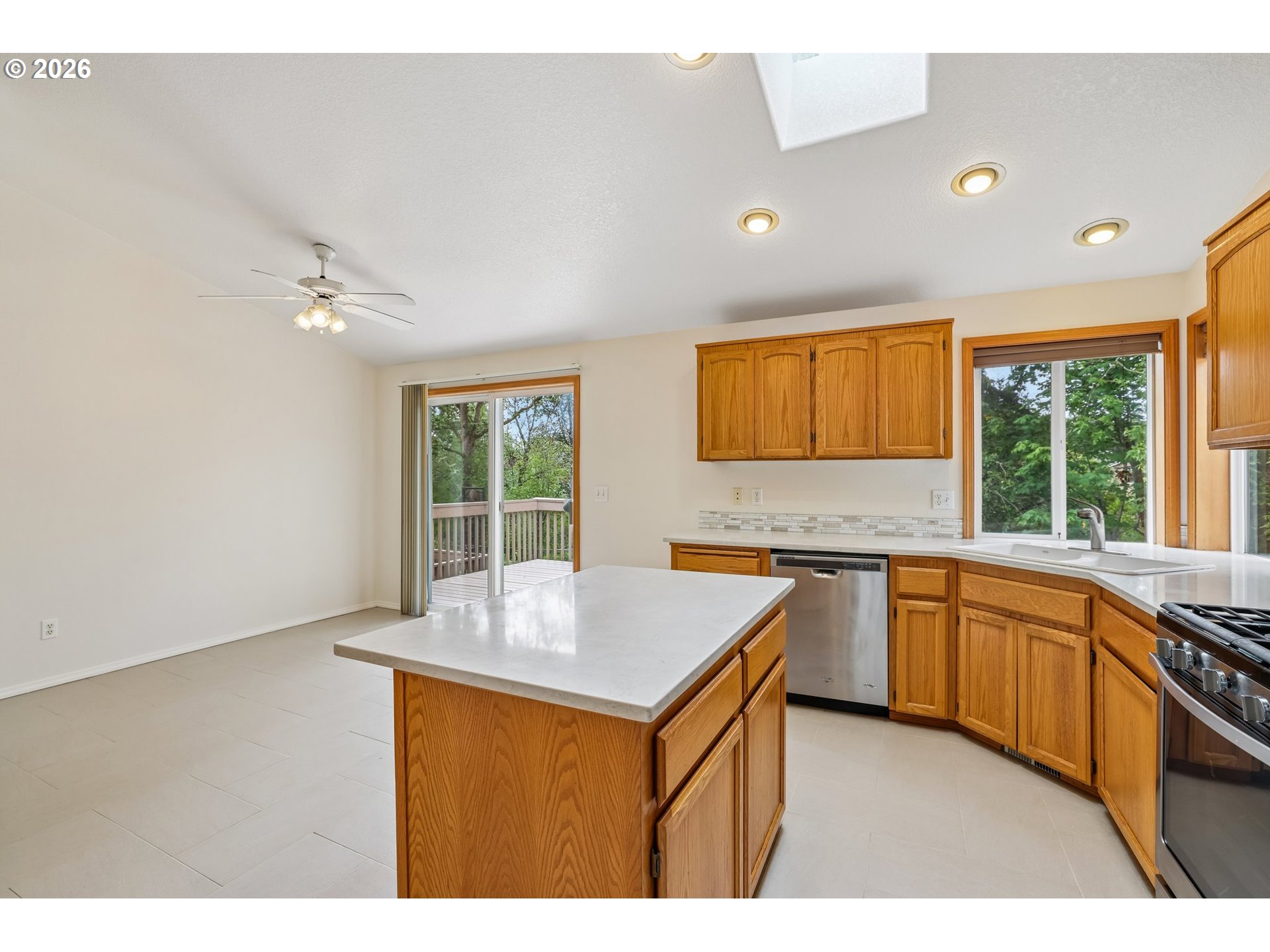 6886 SE REEDVILLE CREEK DR