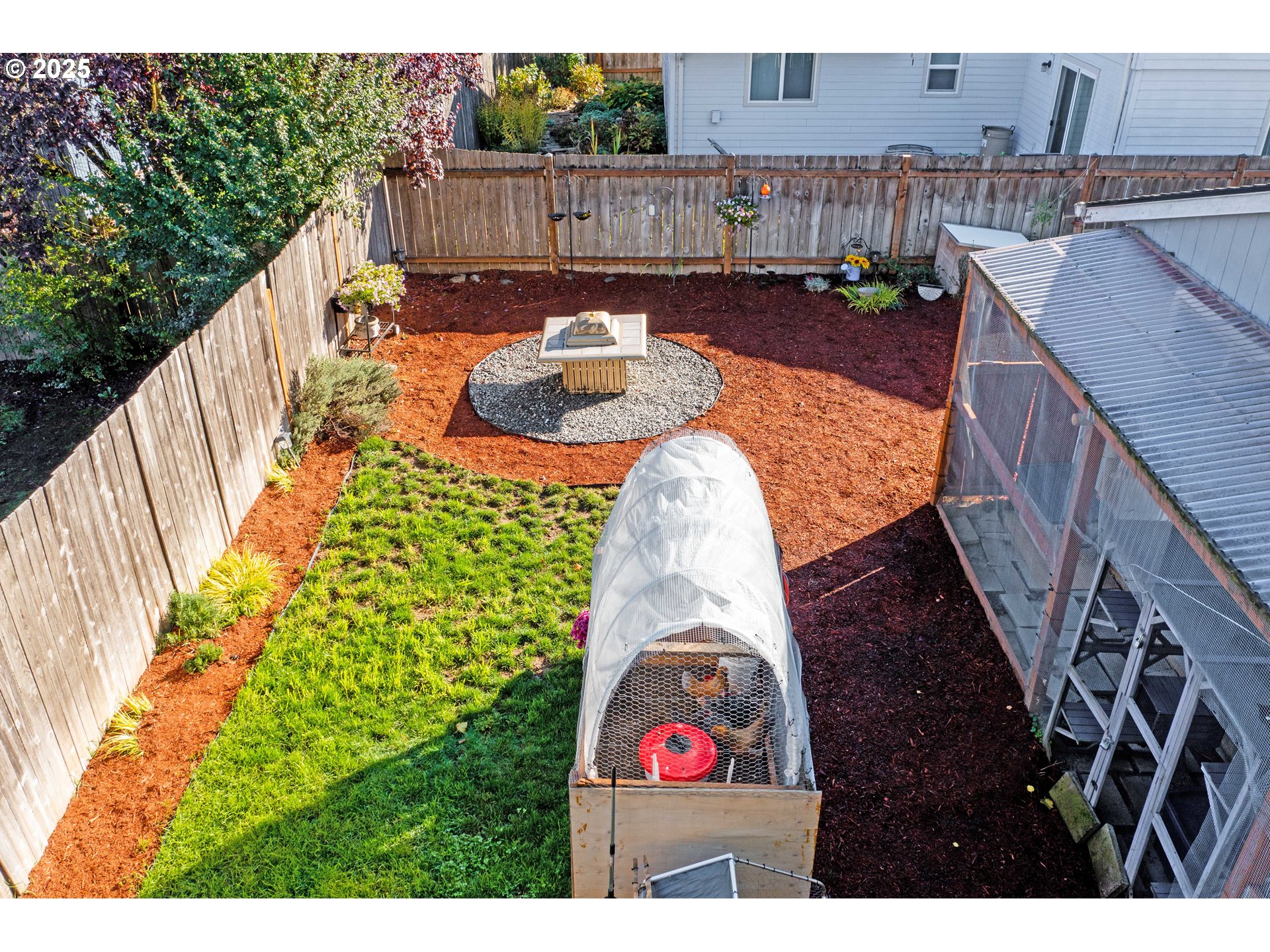 2215 E OAK DR, Newberg