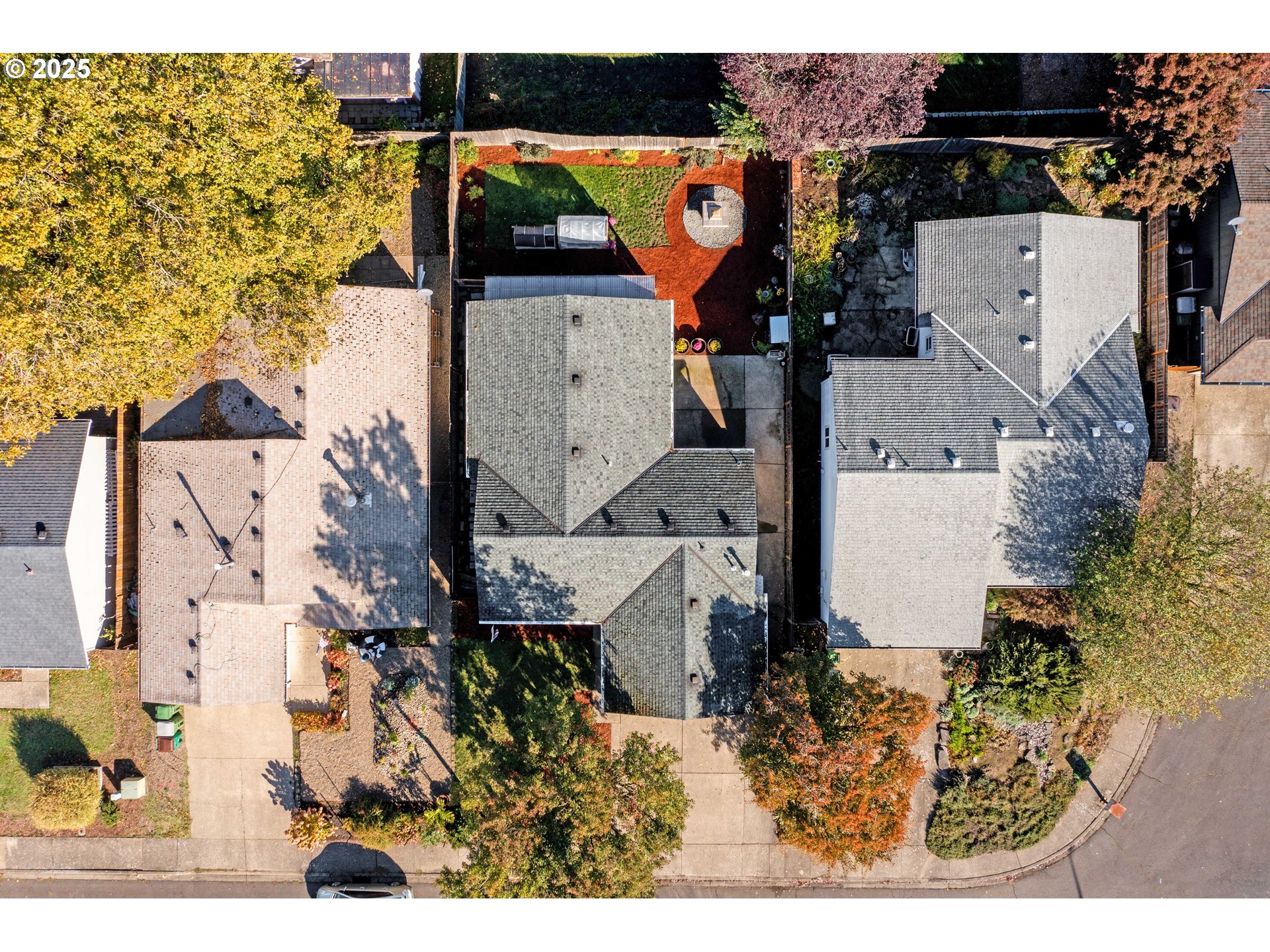 2215 E OAK DR, Newberg