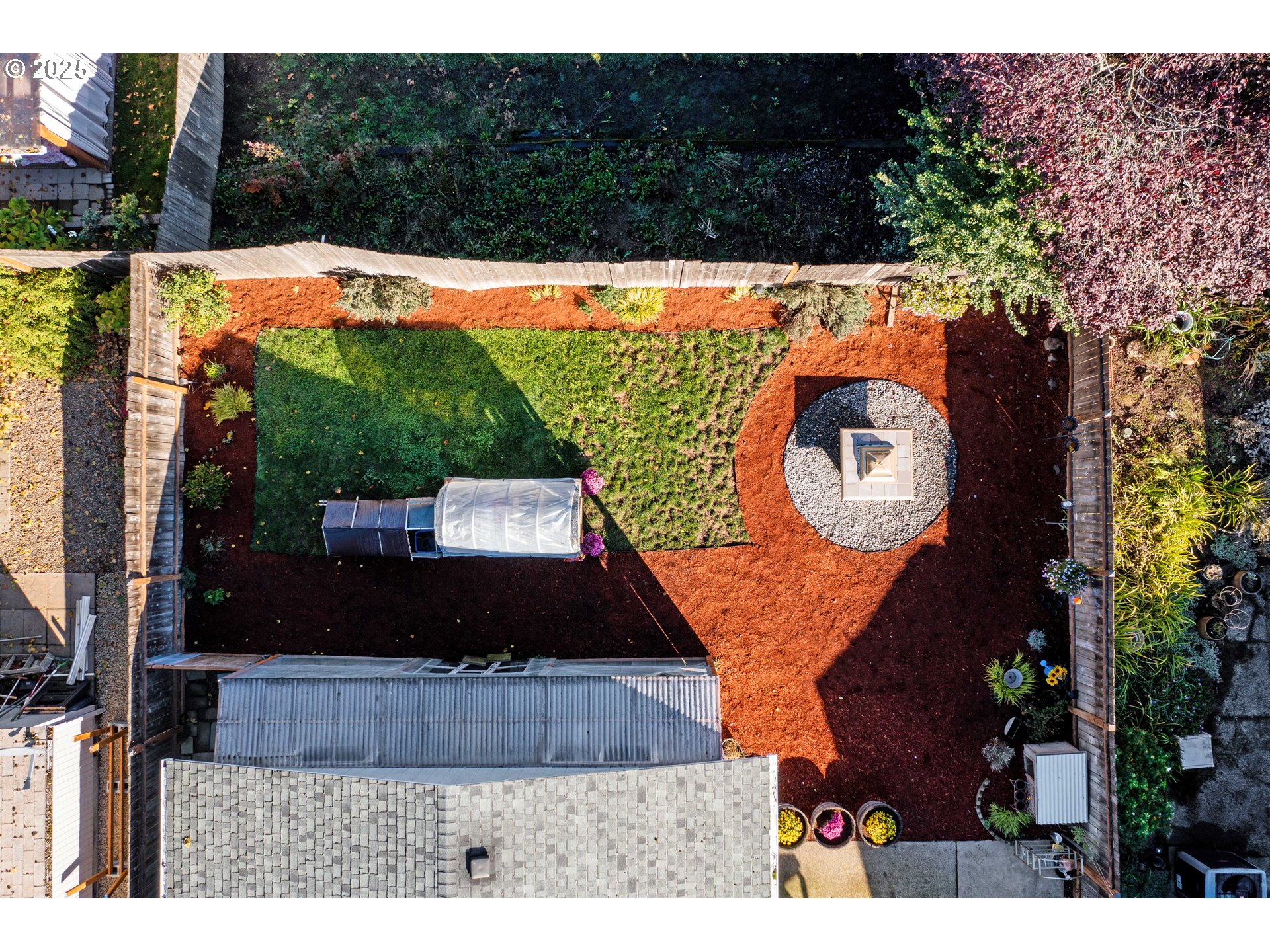 2215 E OAK DR, Newberg