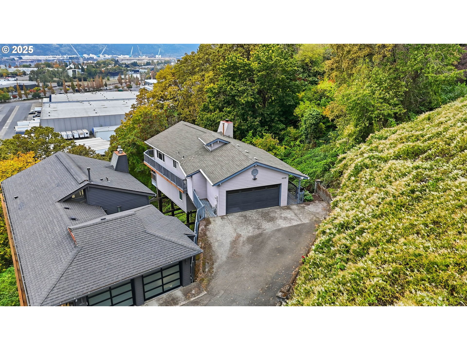 5239 N EMERSON DR, Portland