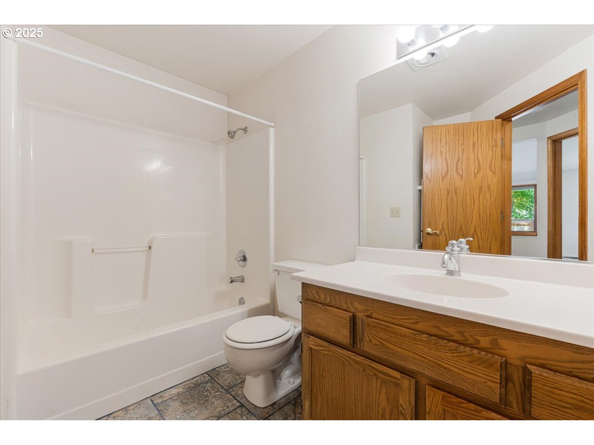 1605 NW 175TH PL