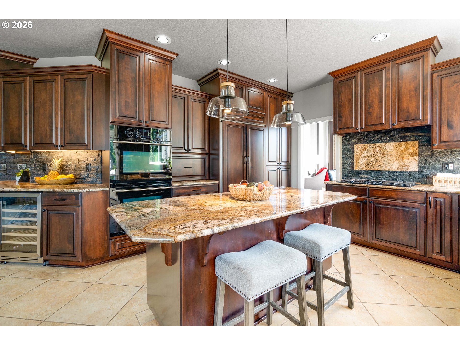 3466 VISTA RIDGE DR